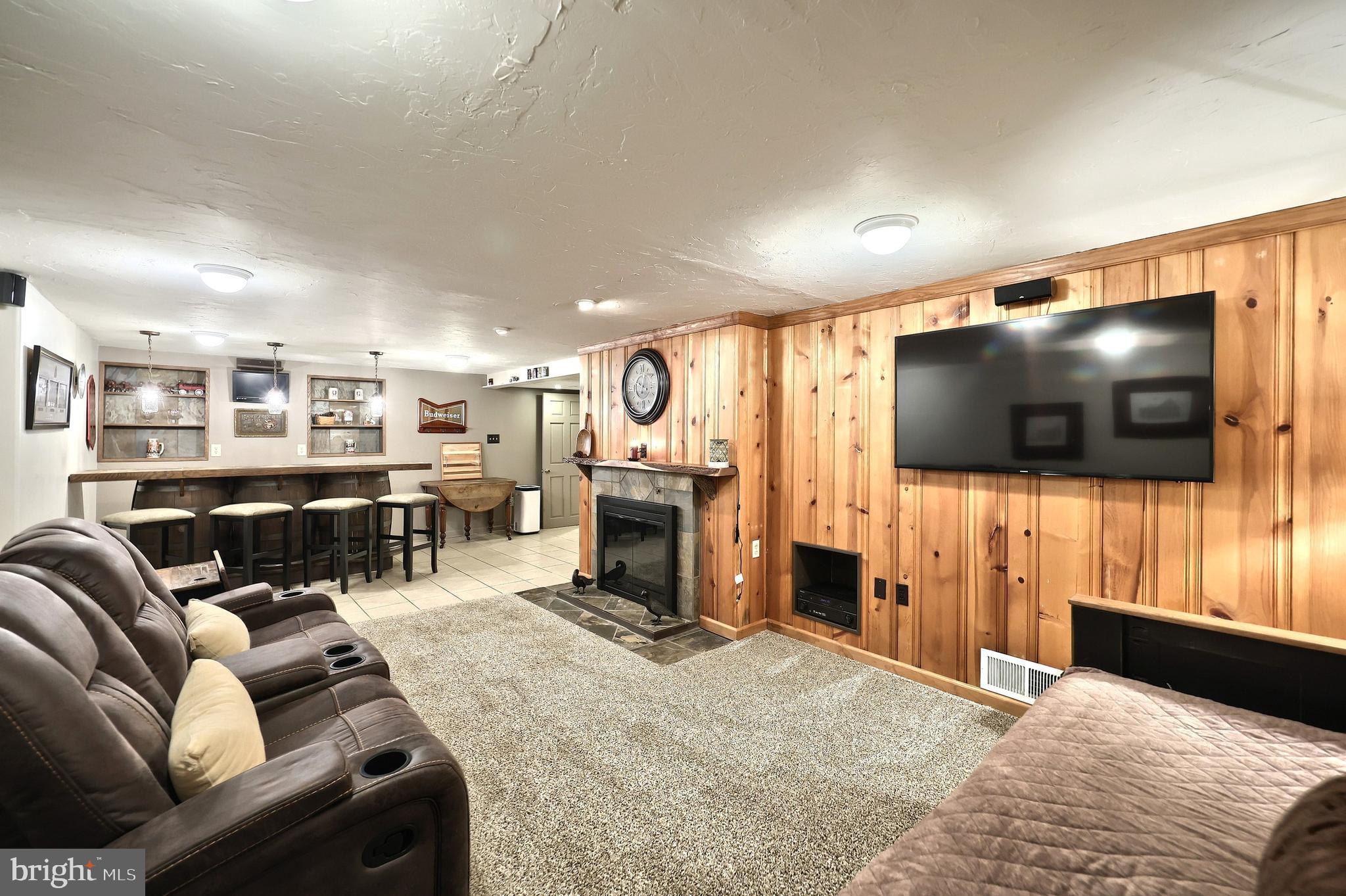 VALLEY VIEW - Residential