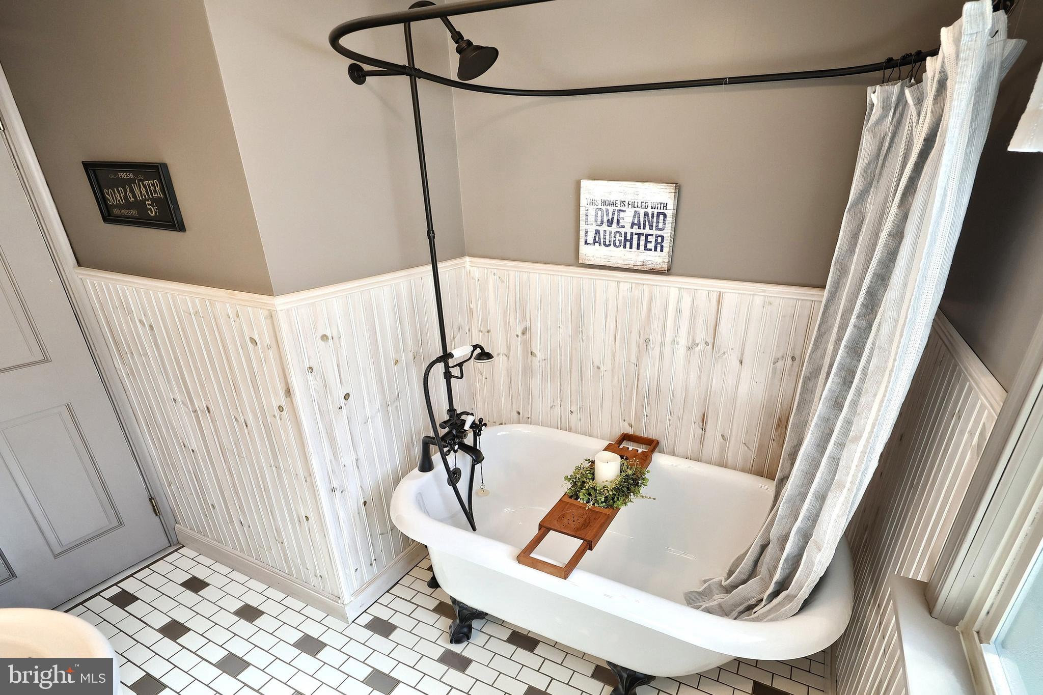 VALLEY VIEW - Residential