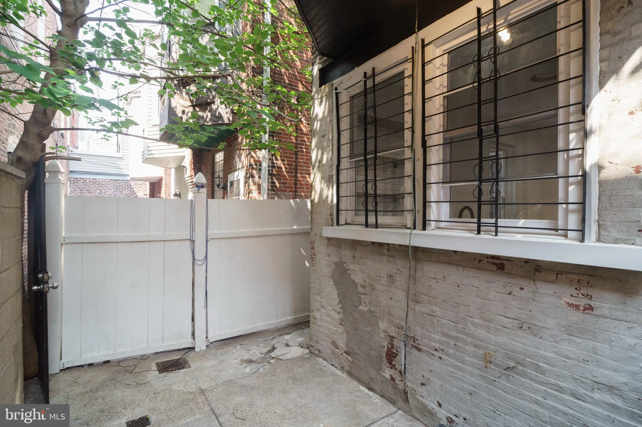 Philadelphia, Pennsylvania 19146, United States, 3 Bedrooms Bedrooms, ,2 BathroomsBathrooms,Residential,Active,184591