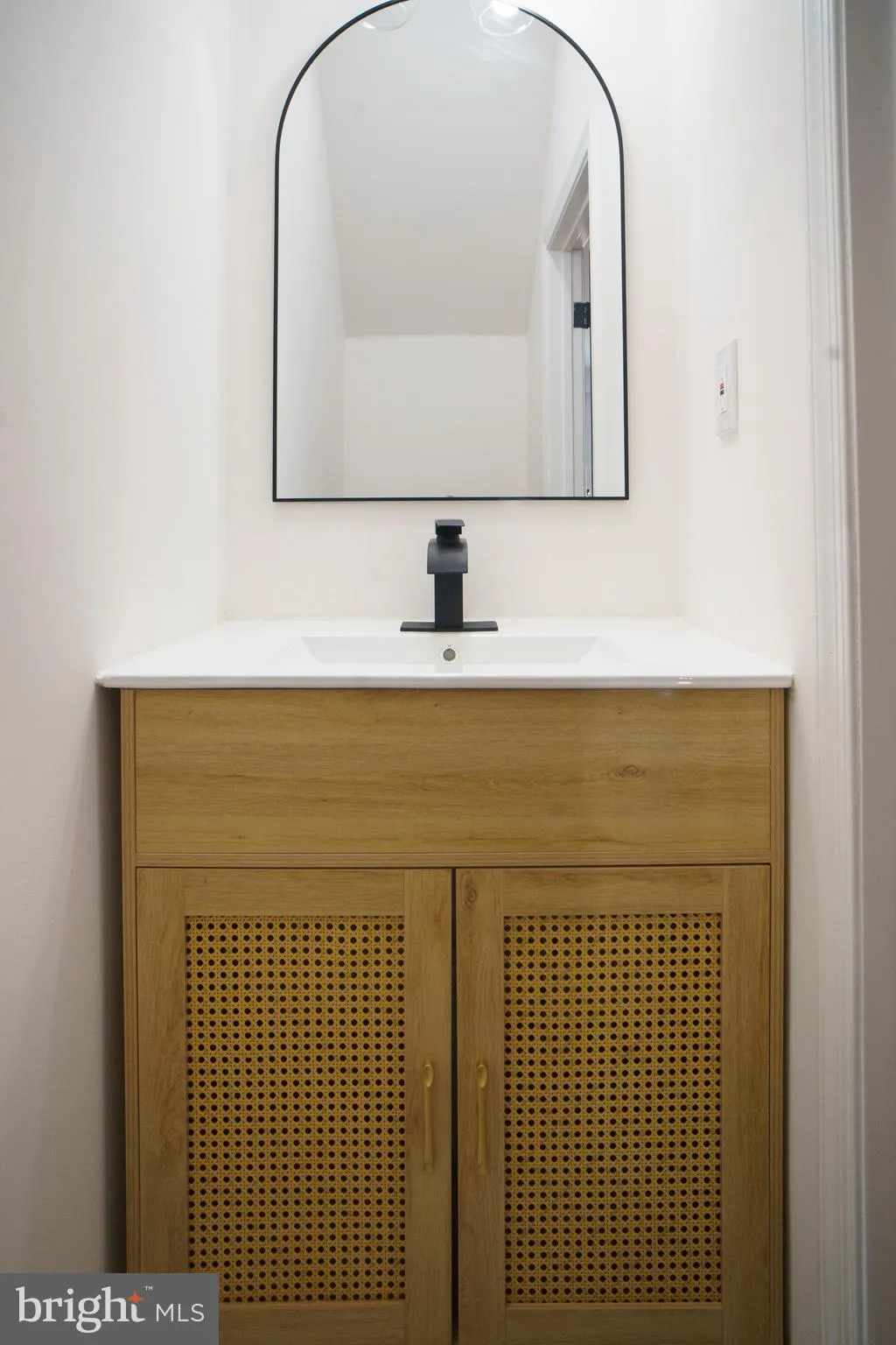 Philadelphia, Pennsylvania 19146, United States, 3 Bedrooms Bedrooms, ,2 BathroomsBathrooms,Residential,Active,184591