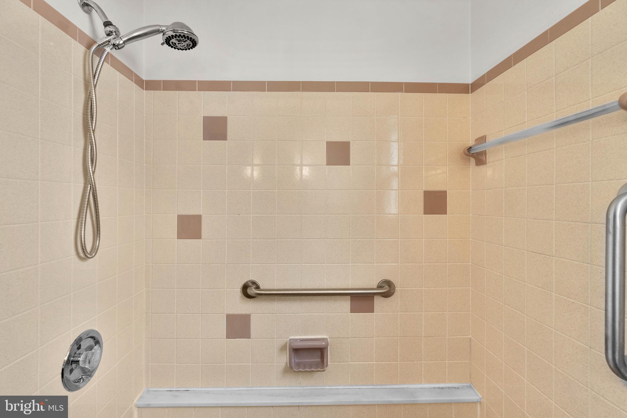 DUNLOGGIN - Residential