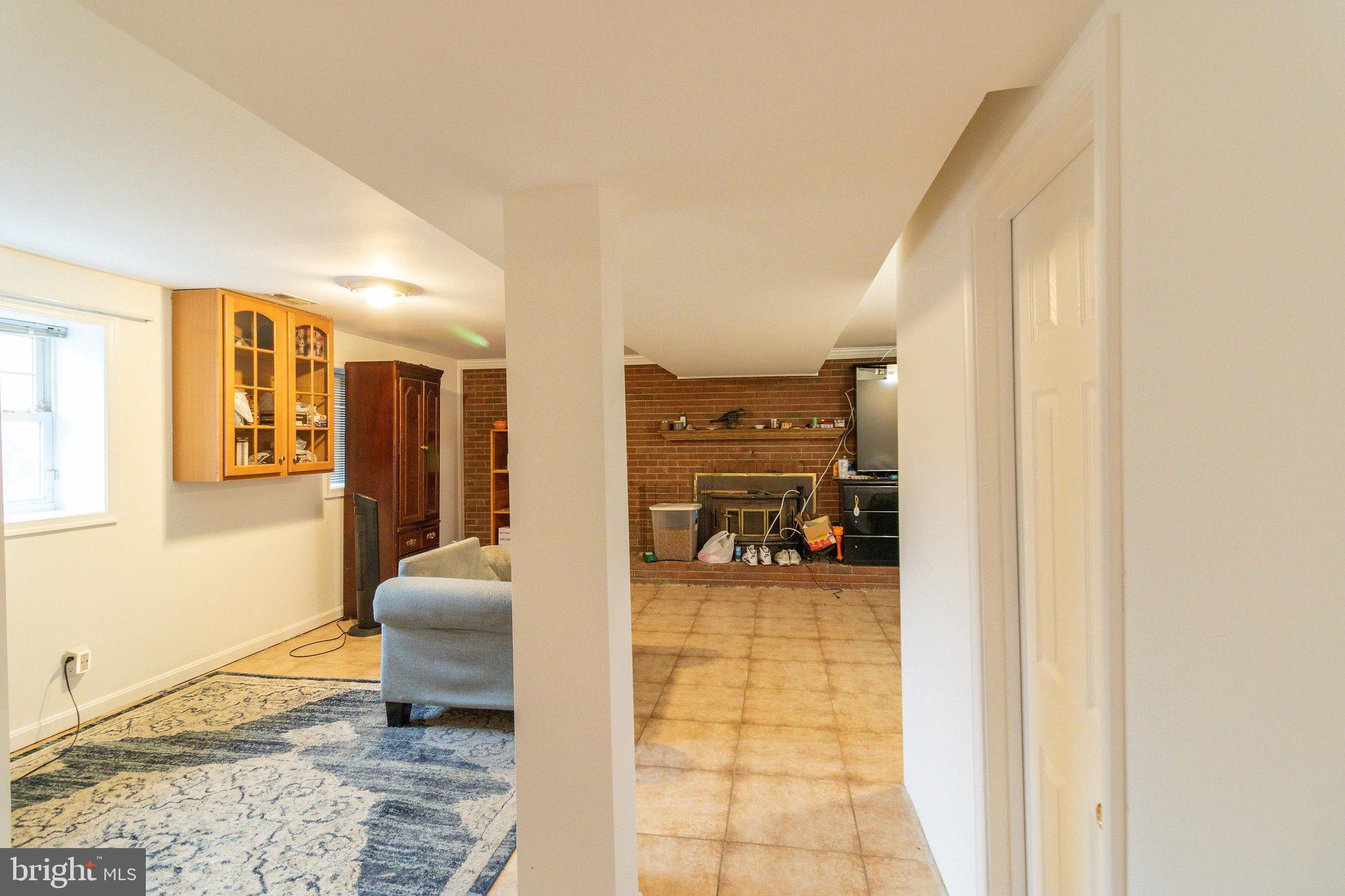 MARSH RD - Residential