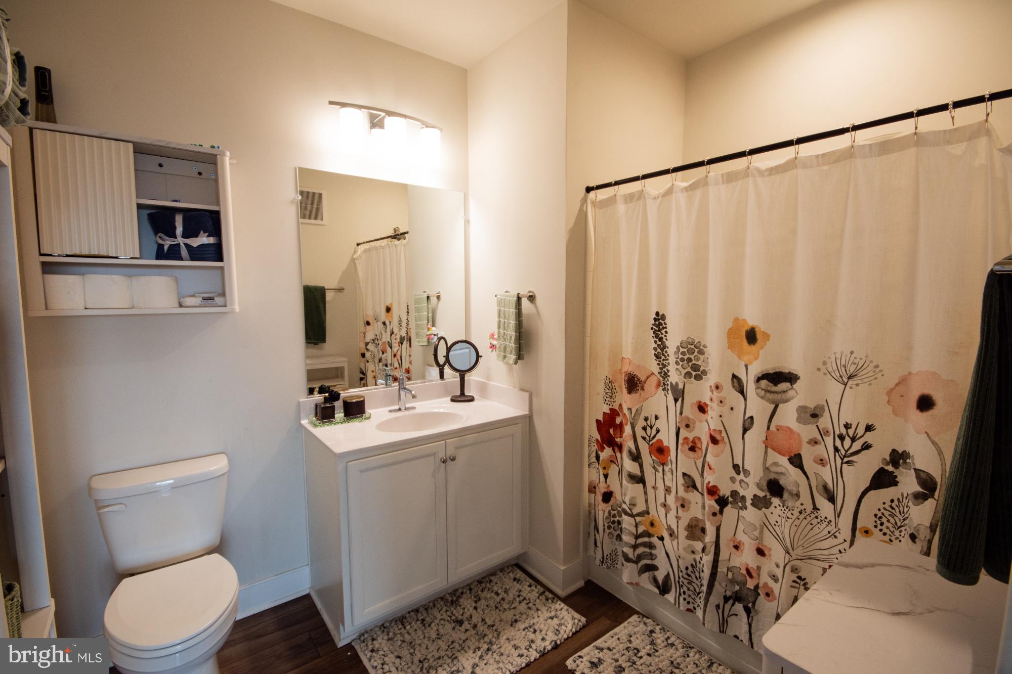 THE FLATS AT NATIONAL HARBOR - Residential Lease