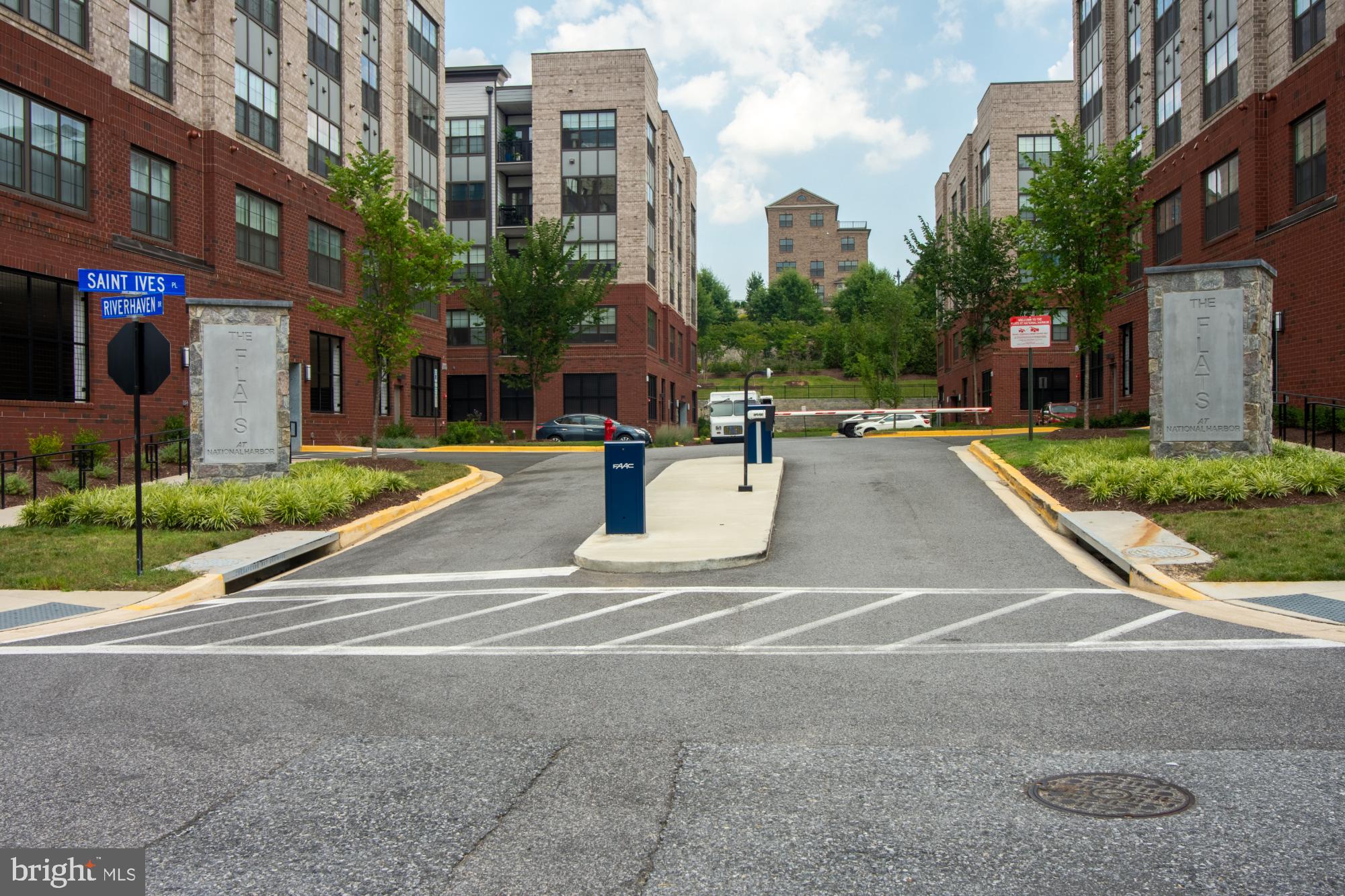 THE FLATS AT NATIONAL HARBOR - Residential Lease