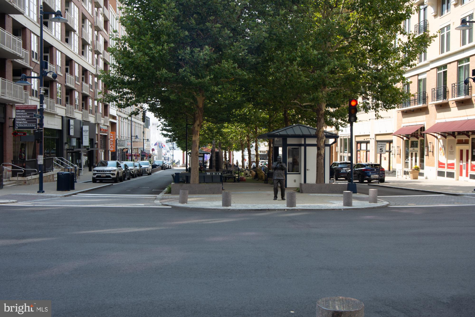 THE FLATS AT NATIONAL HARBOR - Residential Lease