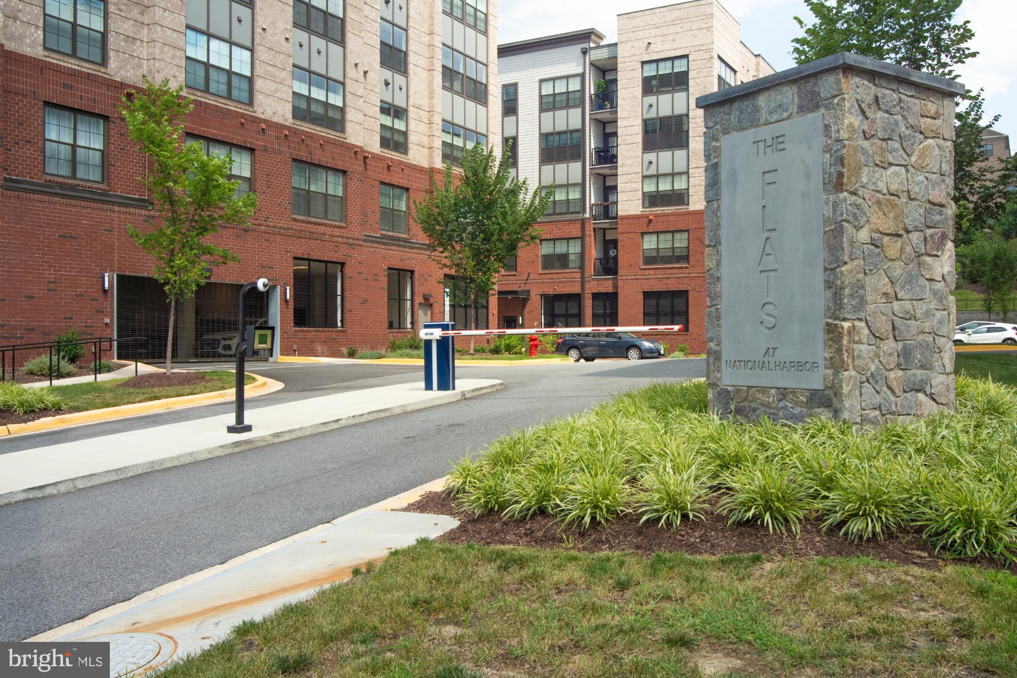 THE FLATS AT NATIONAL HARBOR - Residential Lease