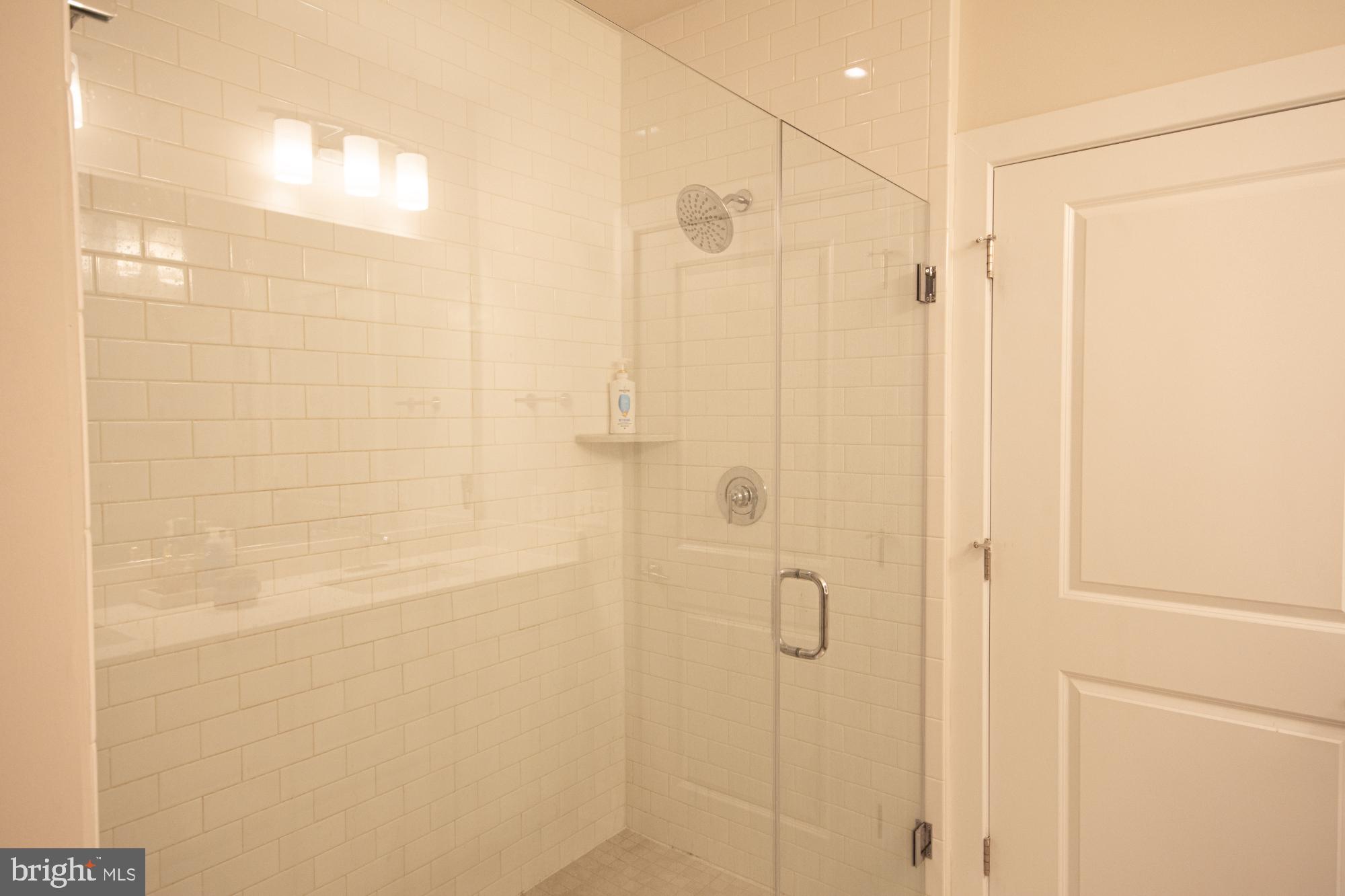 THE FLATS AT NATIONAL HARBOR - Residential Lease