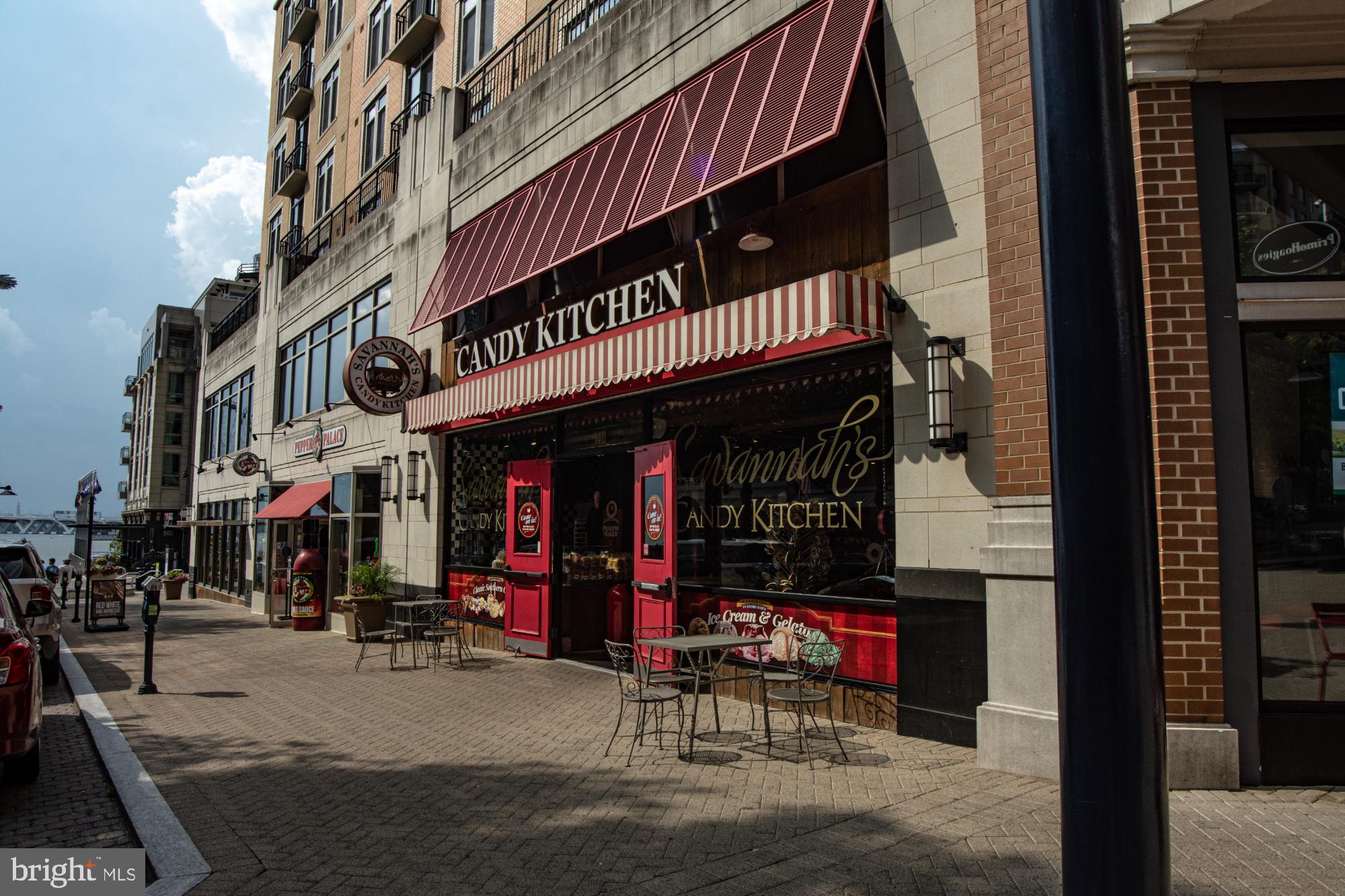 THE FLATS AT NATIONAL HARBOR - Residential Lease