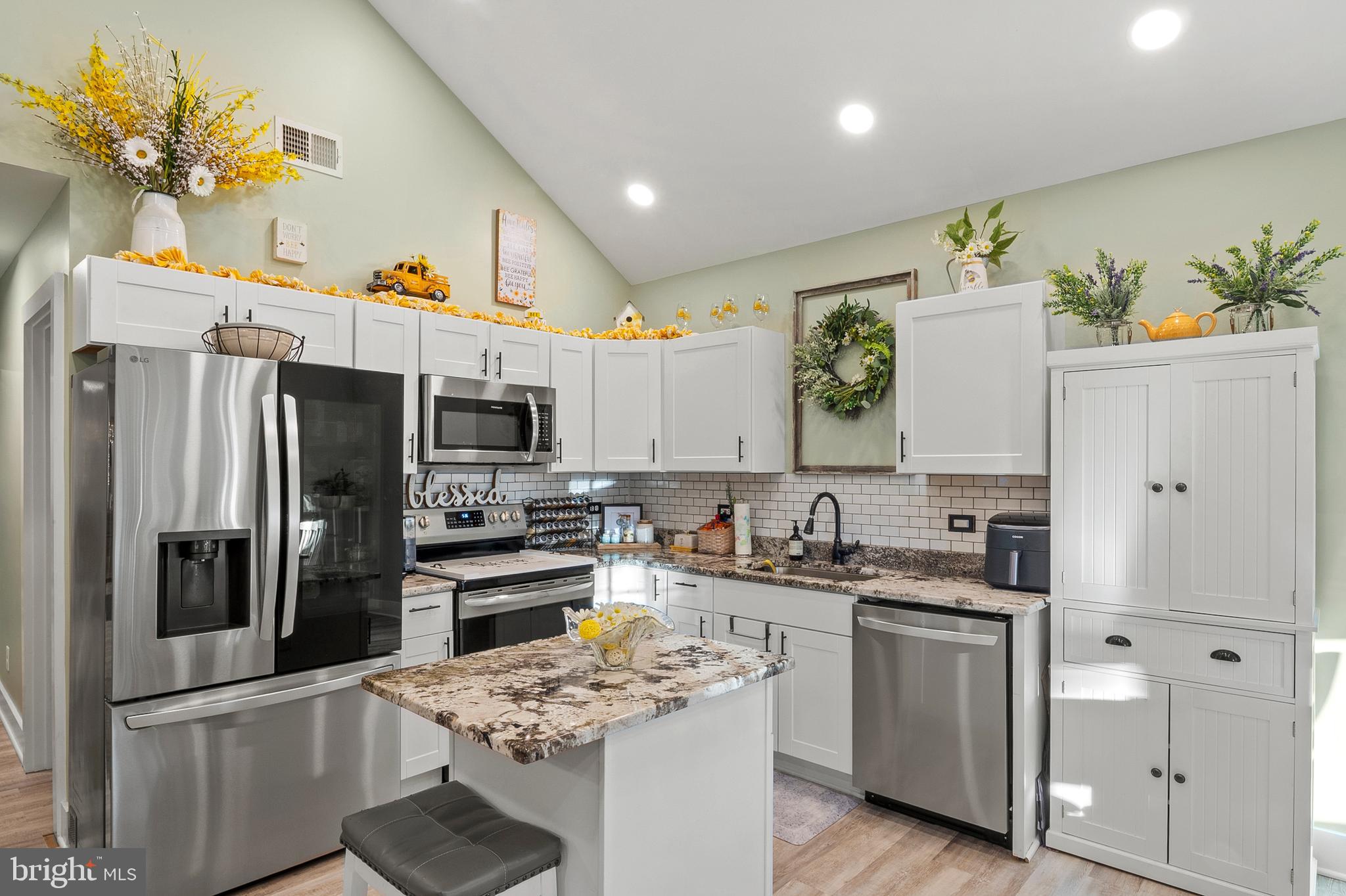 PINE HAVEN - Residential