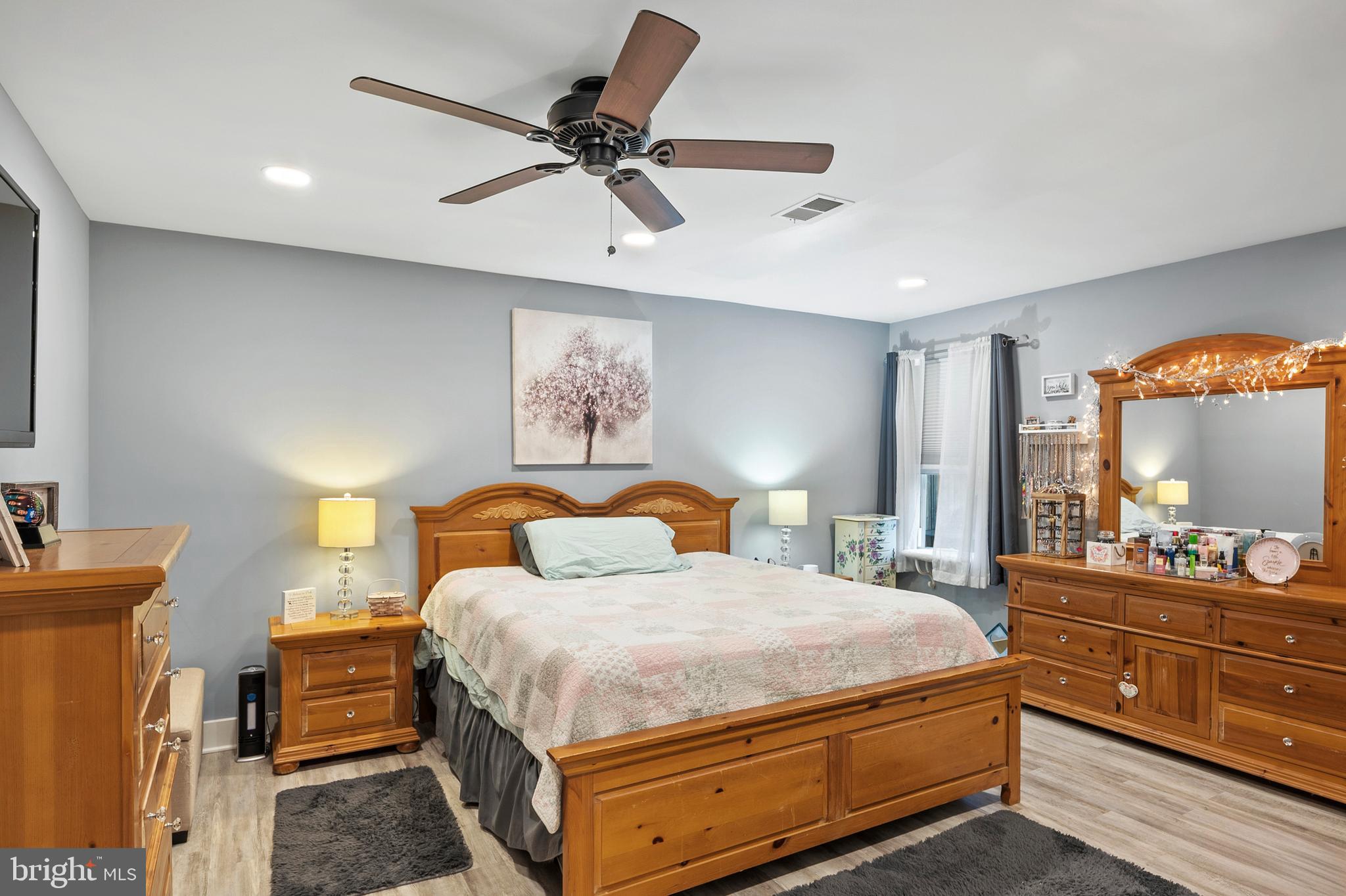 PINE HAVEN - Residential