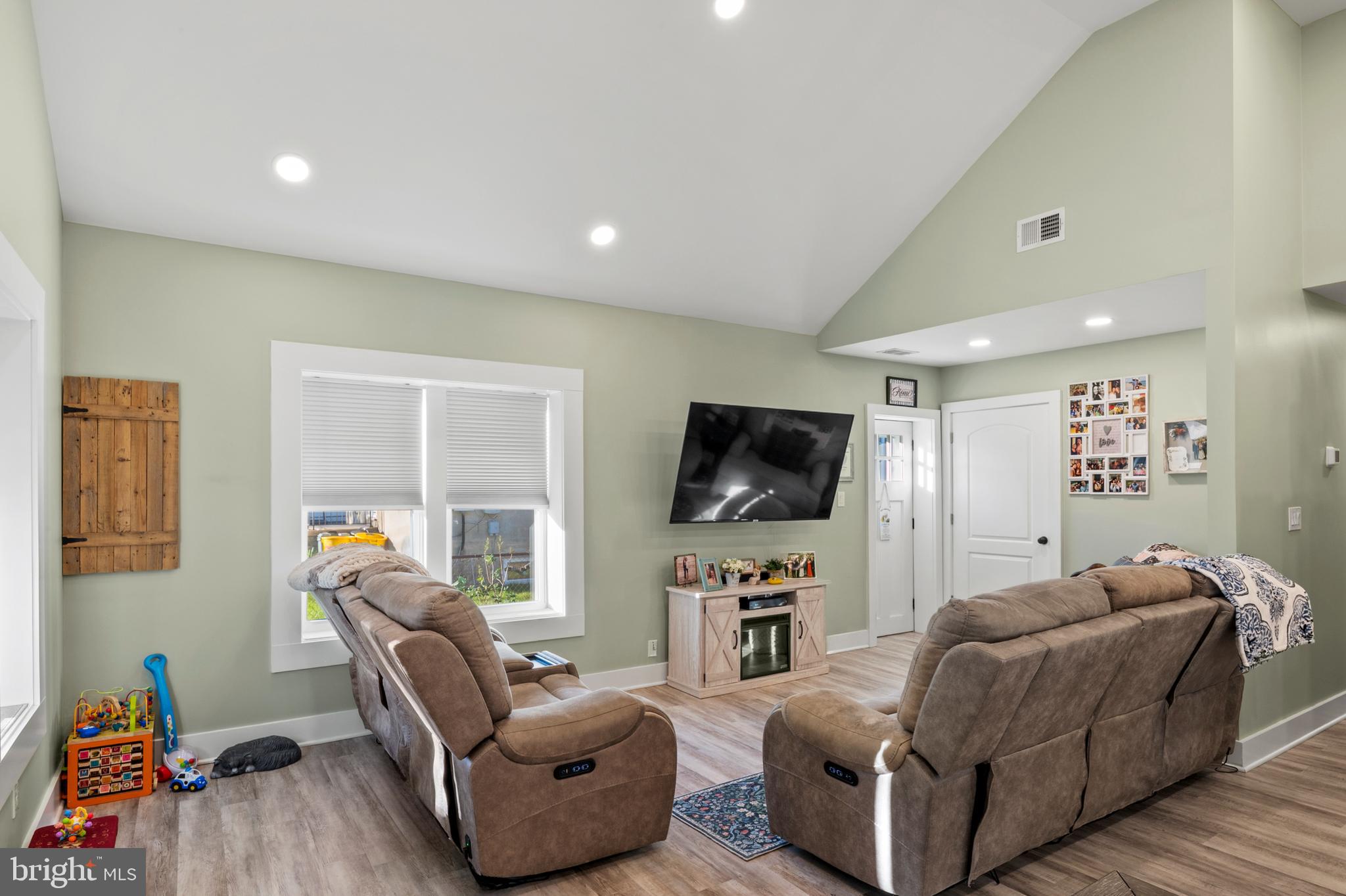 PINE HAVEN - Residential