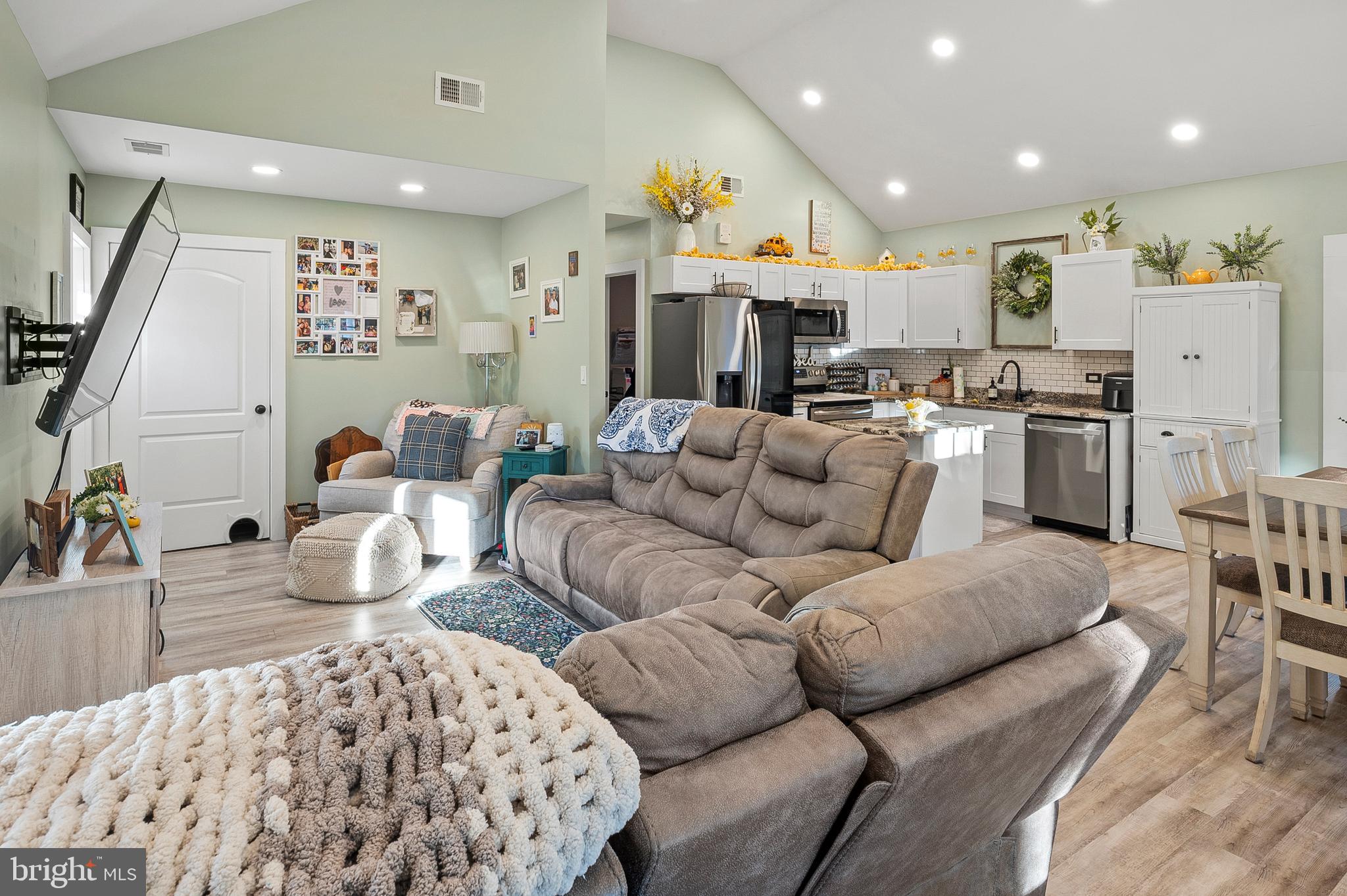 PINE HAVEN - Residential