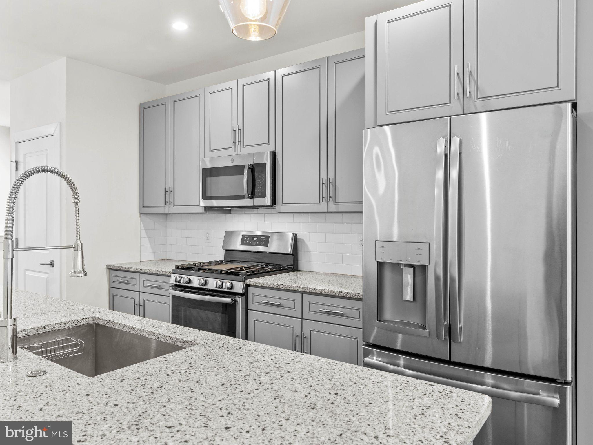 OLDE KENSINGTON - Residential