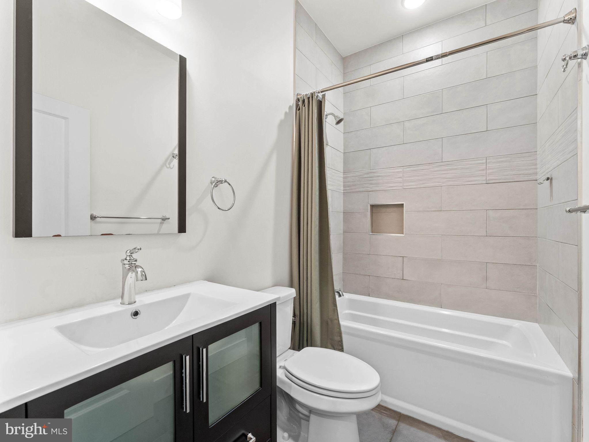 OLDE KENSINGTON - Residential