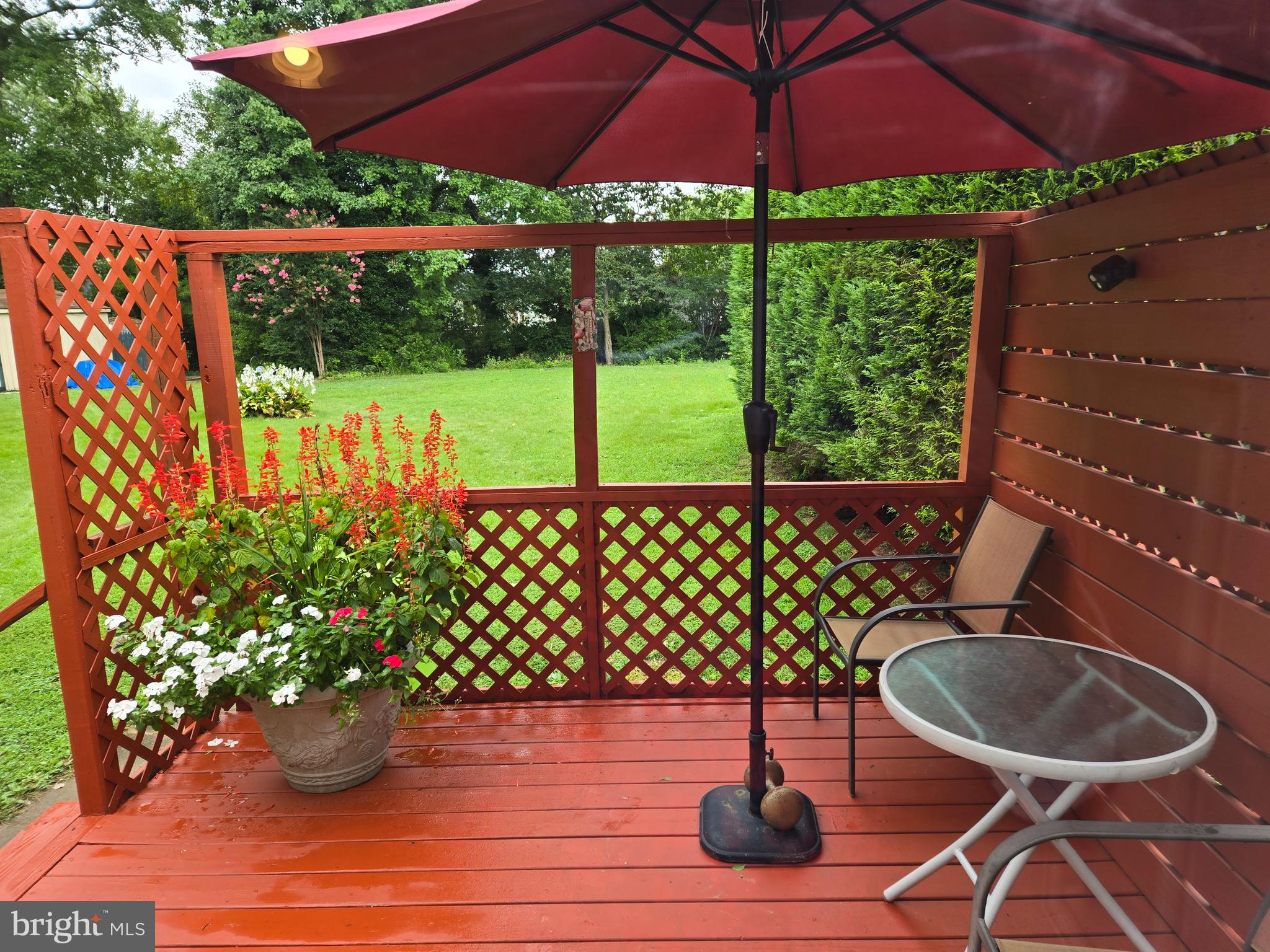 2414 WILLOUGHBY BEACH RD