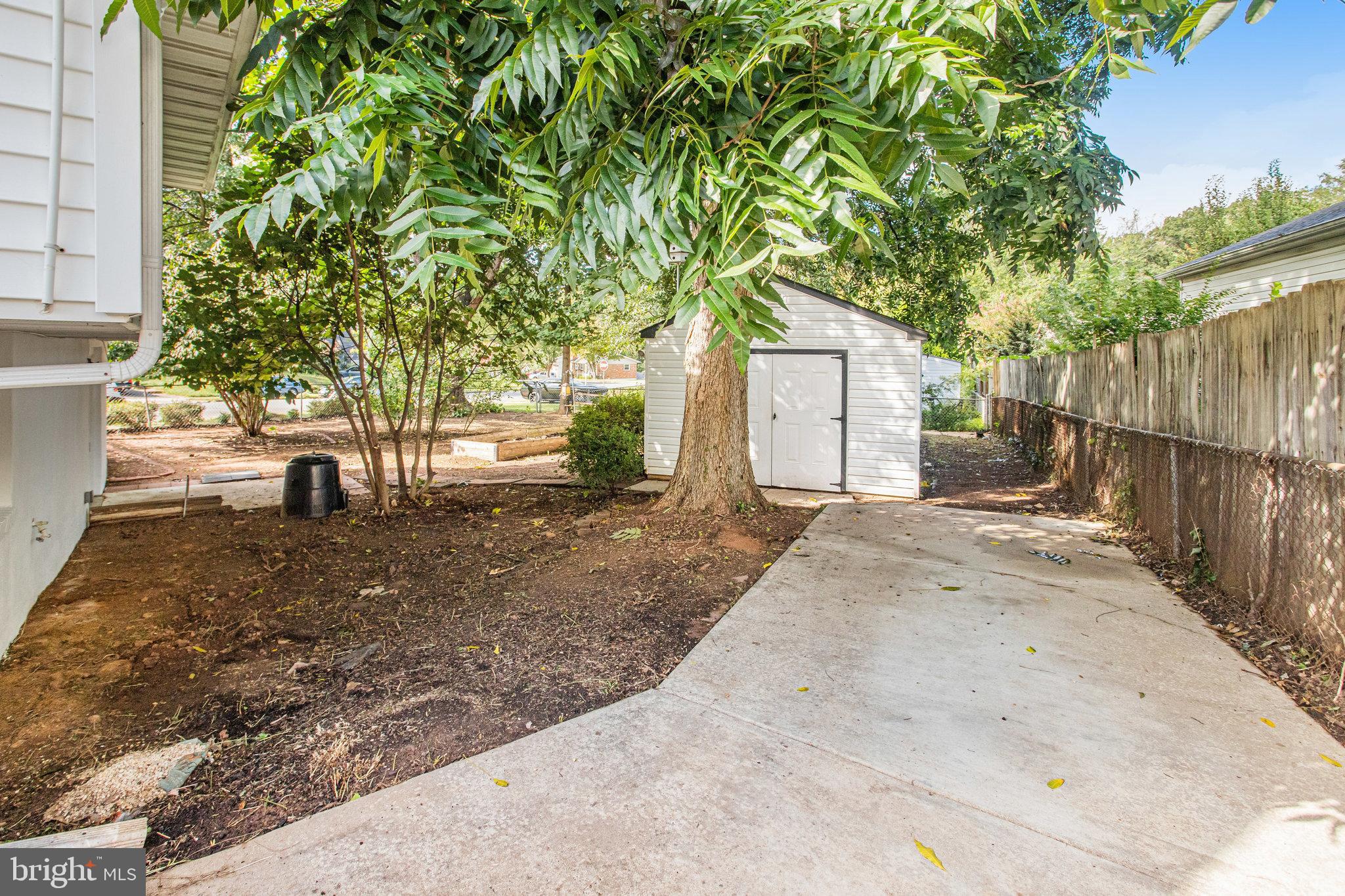 DALE CITY - Residential