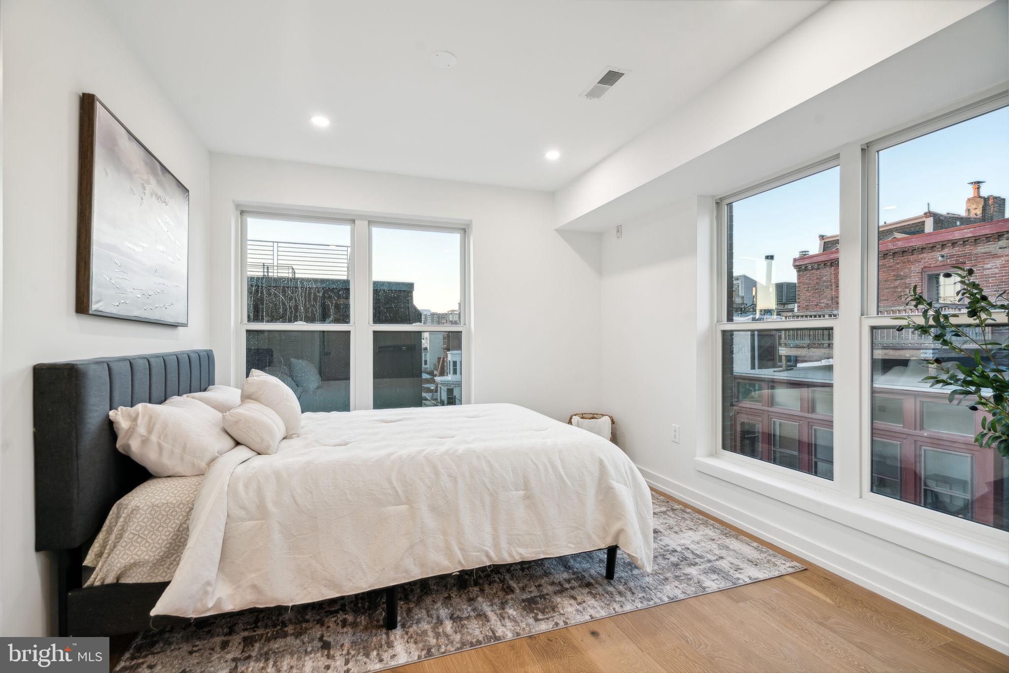 SPRING GARDEN - Residential