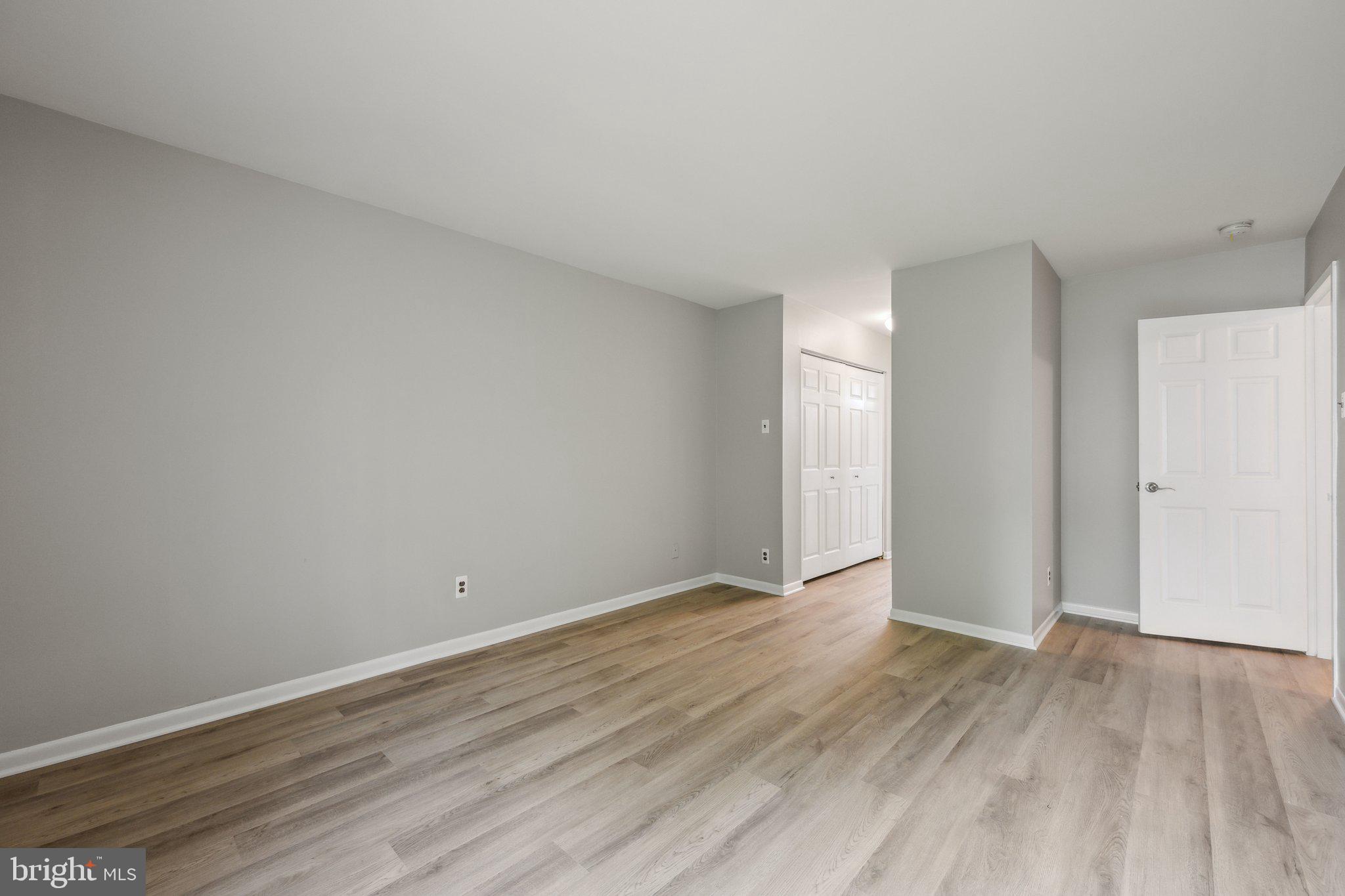 TREETOP CONDO - Residential Lease