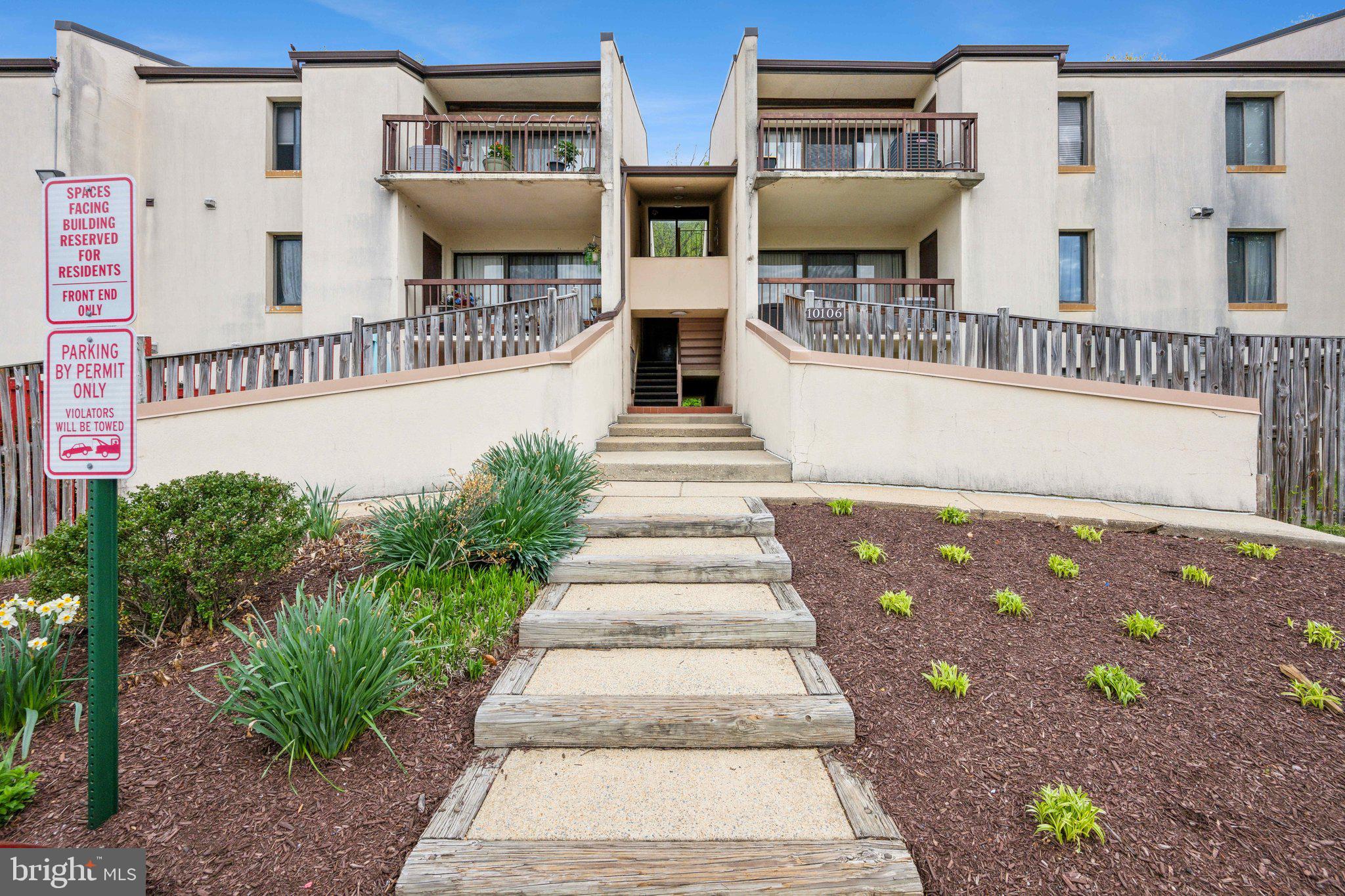 TREETOP CONDO - Residential Lease