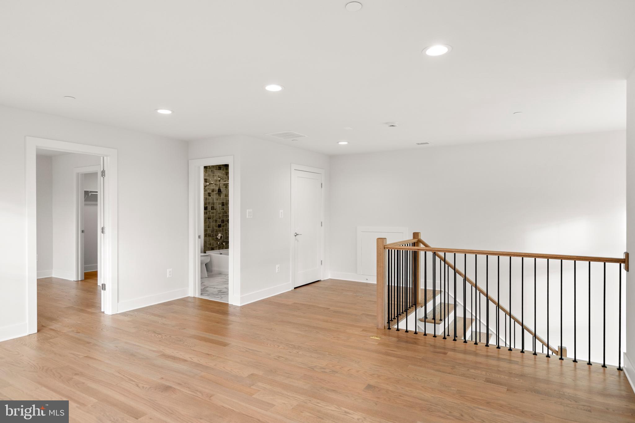 BRADMOOR - Residential