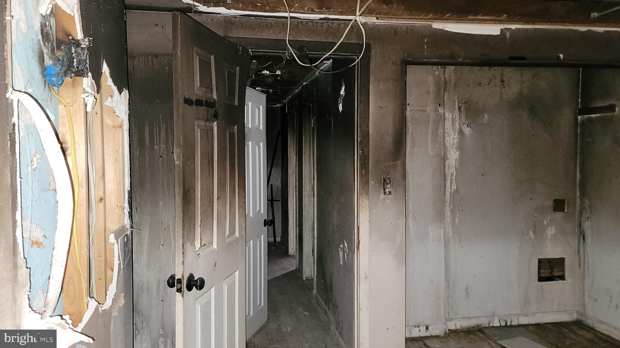 WEST OAK LANE - Residential