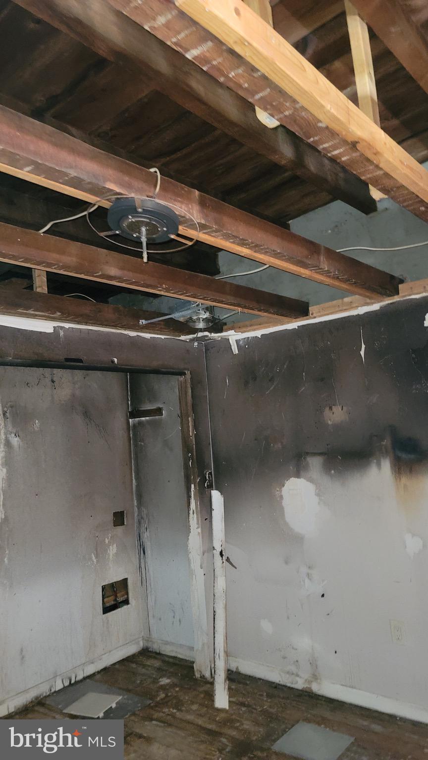 WEST OAK LANE - Residential