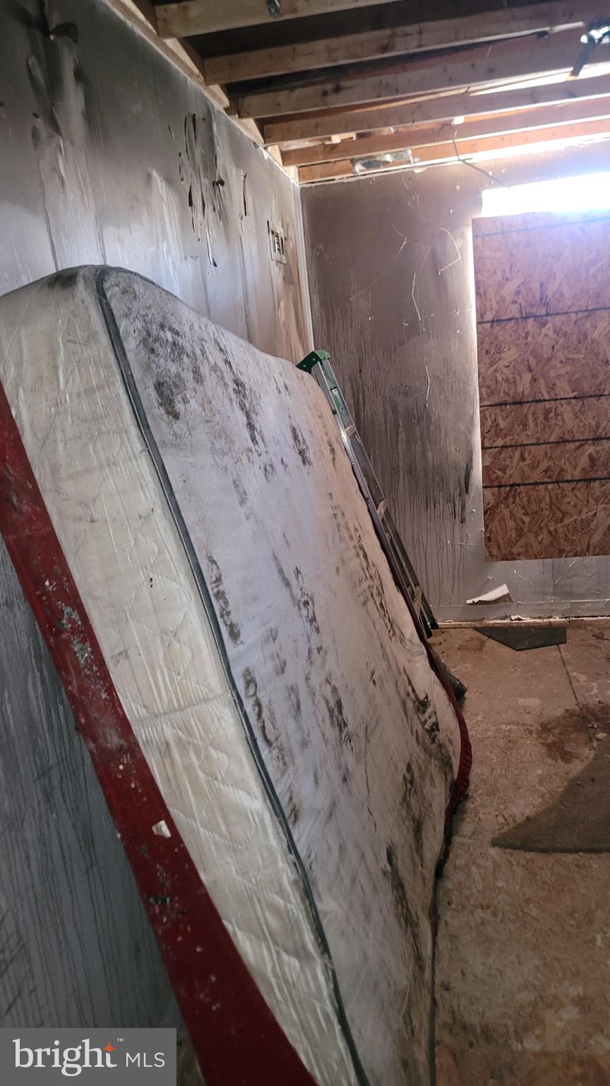 WEST OAK LANE - Residential