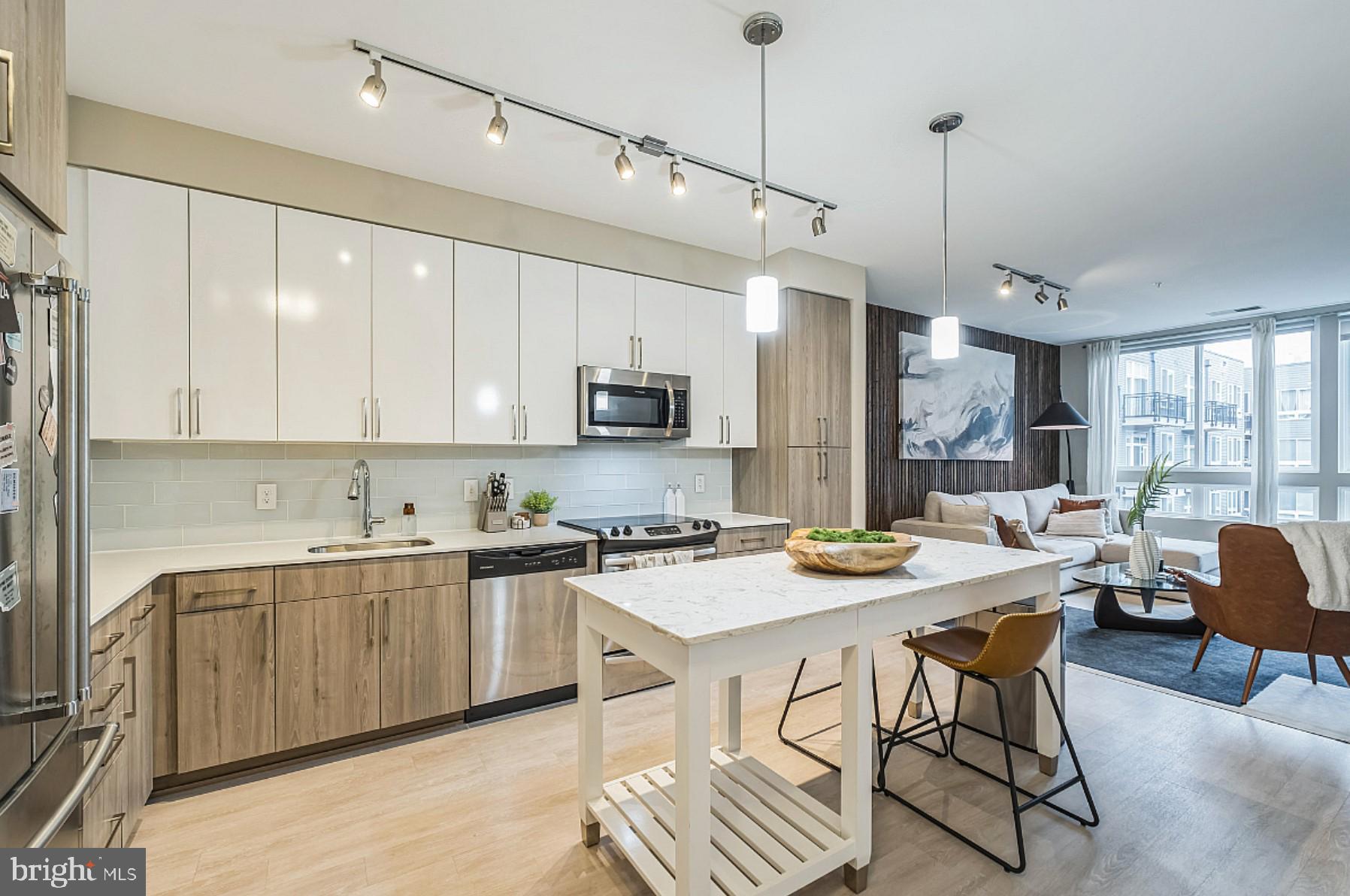 NATIONAL HARBOR - Residential Lease