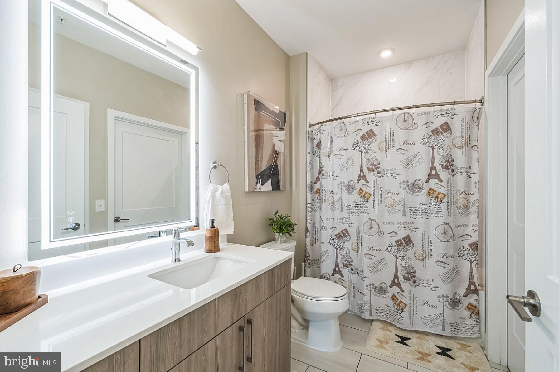 NATIONAL HARBOR - Residential Lease