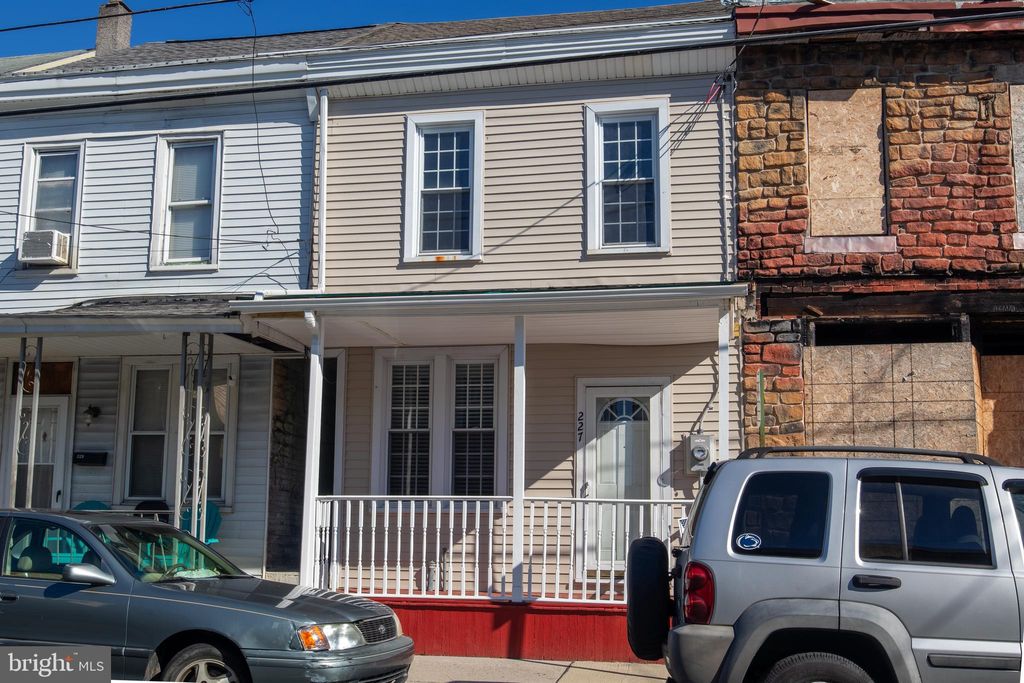 Photo of 227 Mifflin Street, LEBANON, PA 17046 (MLS # PALN2022730)