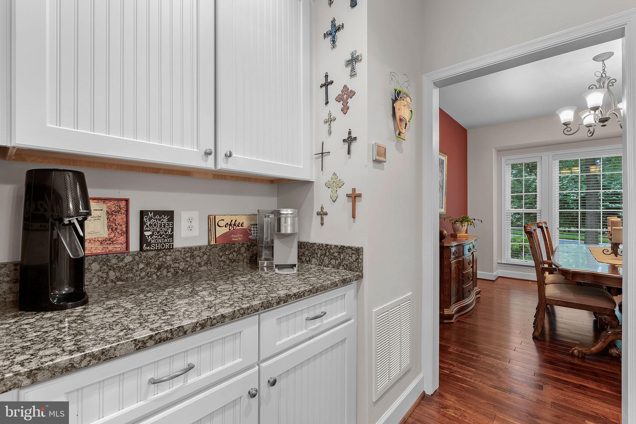 RED CEDAR - Residential