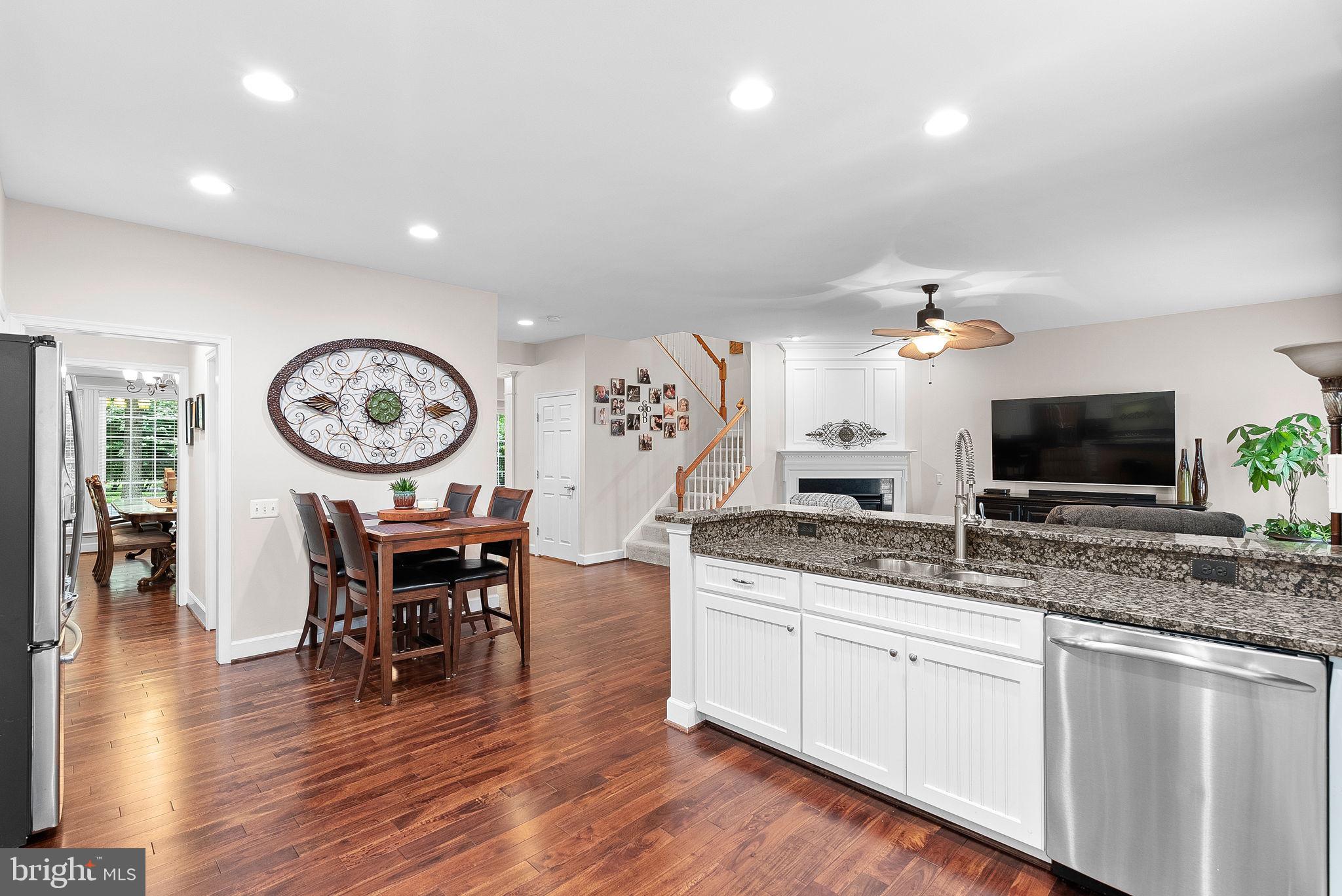 RED CEDAR - Residential