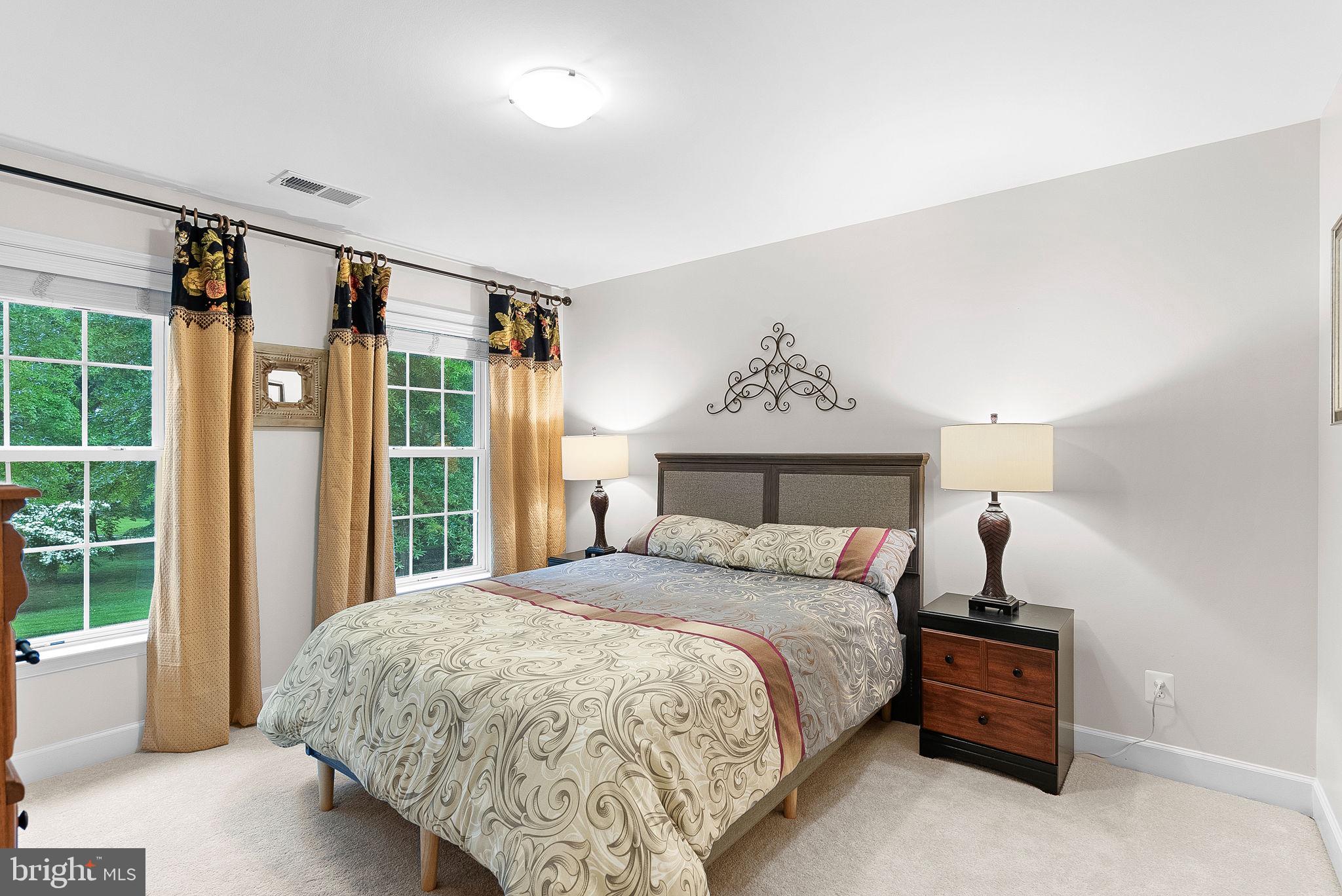 RED CEDAR - Residential