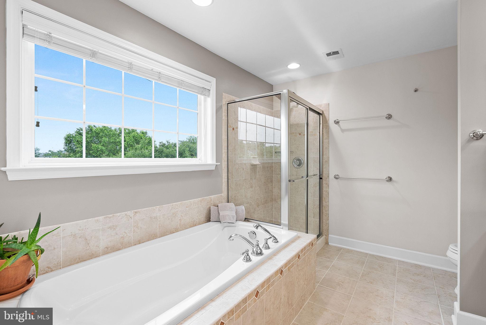 RED CEDAR - Residential