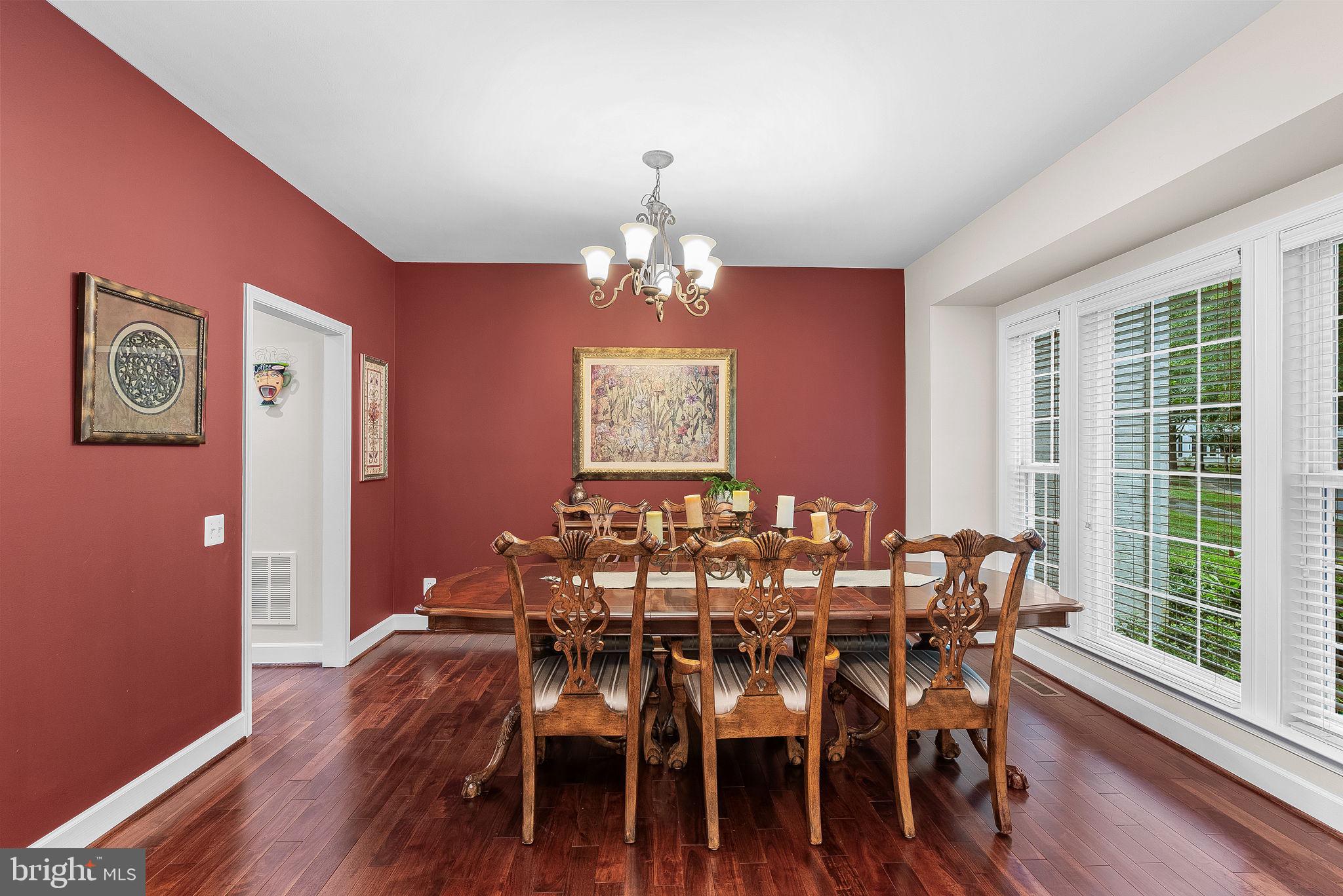 RED CEDAR - Residential