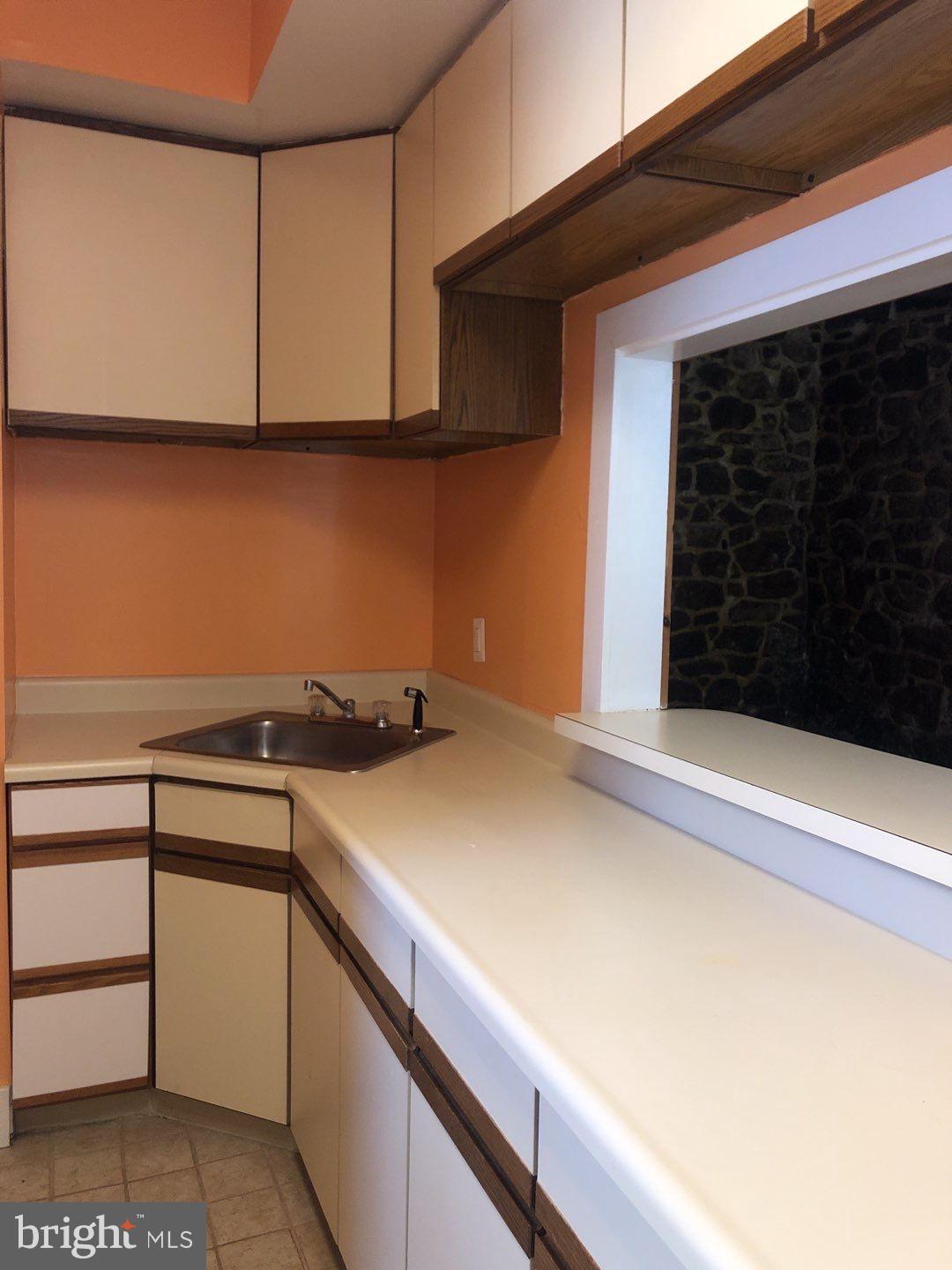 NINE MILE HILL - Residential Lease