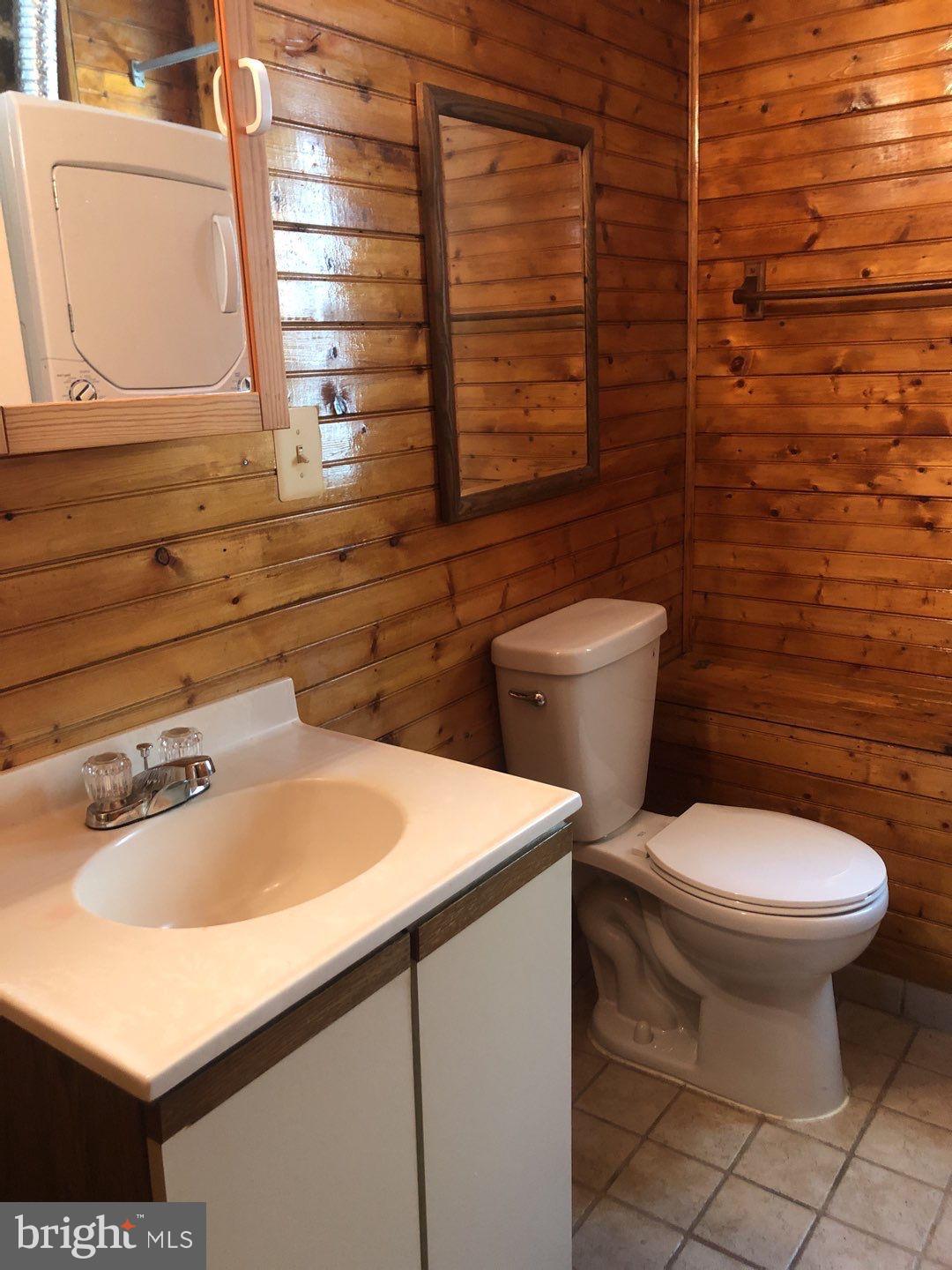 NINE MILE HILL - Residential Lease