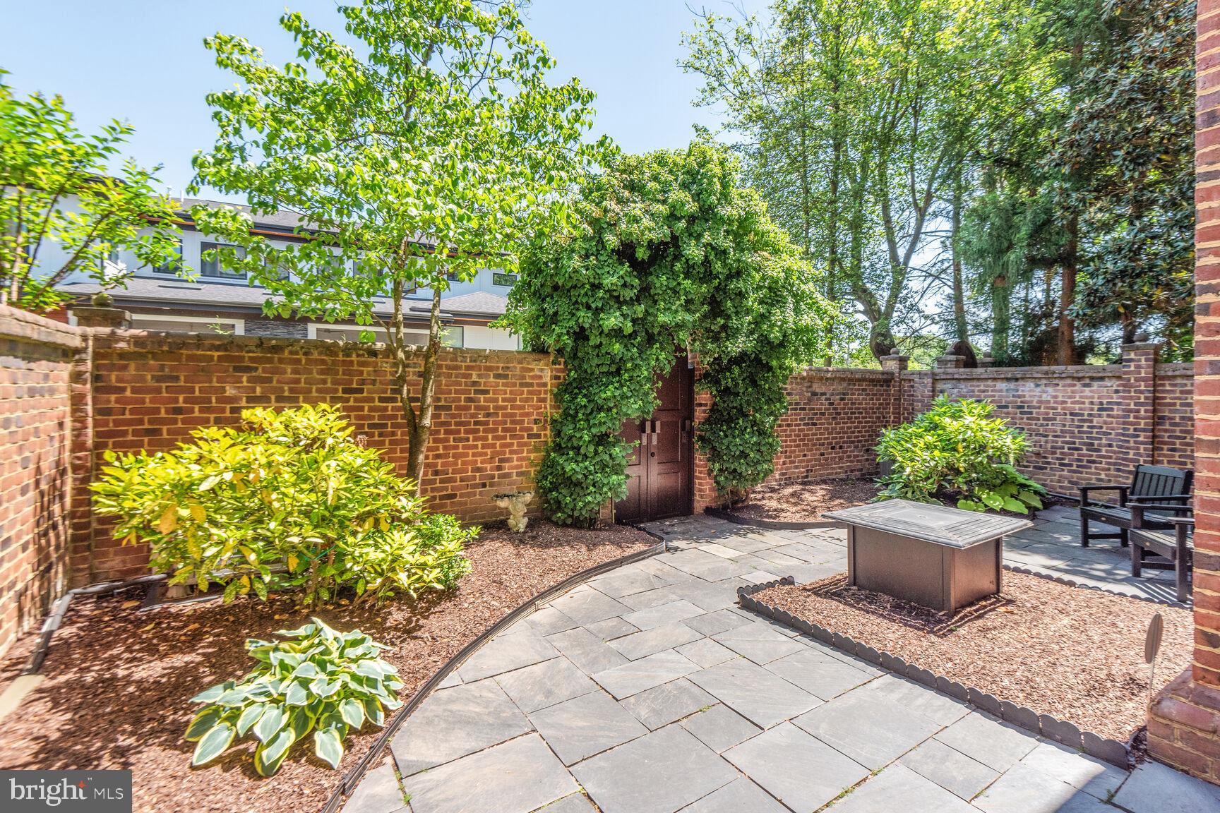 MERRYHILL - Residential