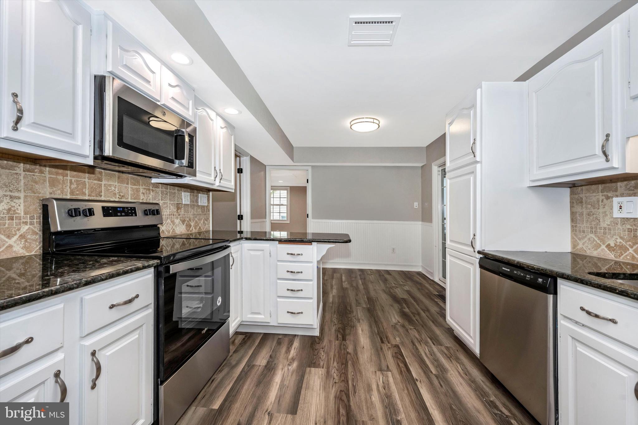 BUCKINGHAM AT BELAIR - Residential