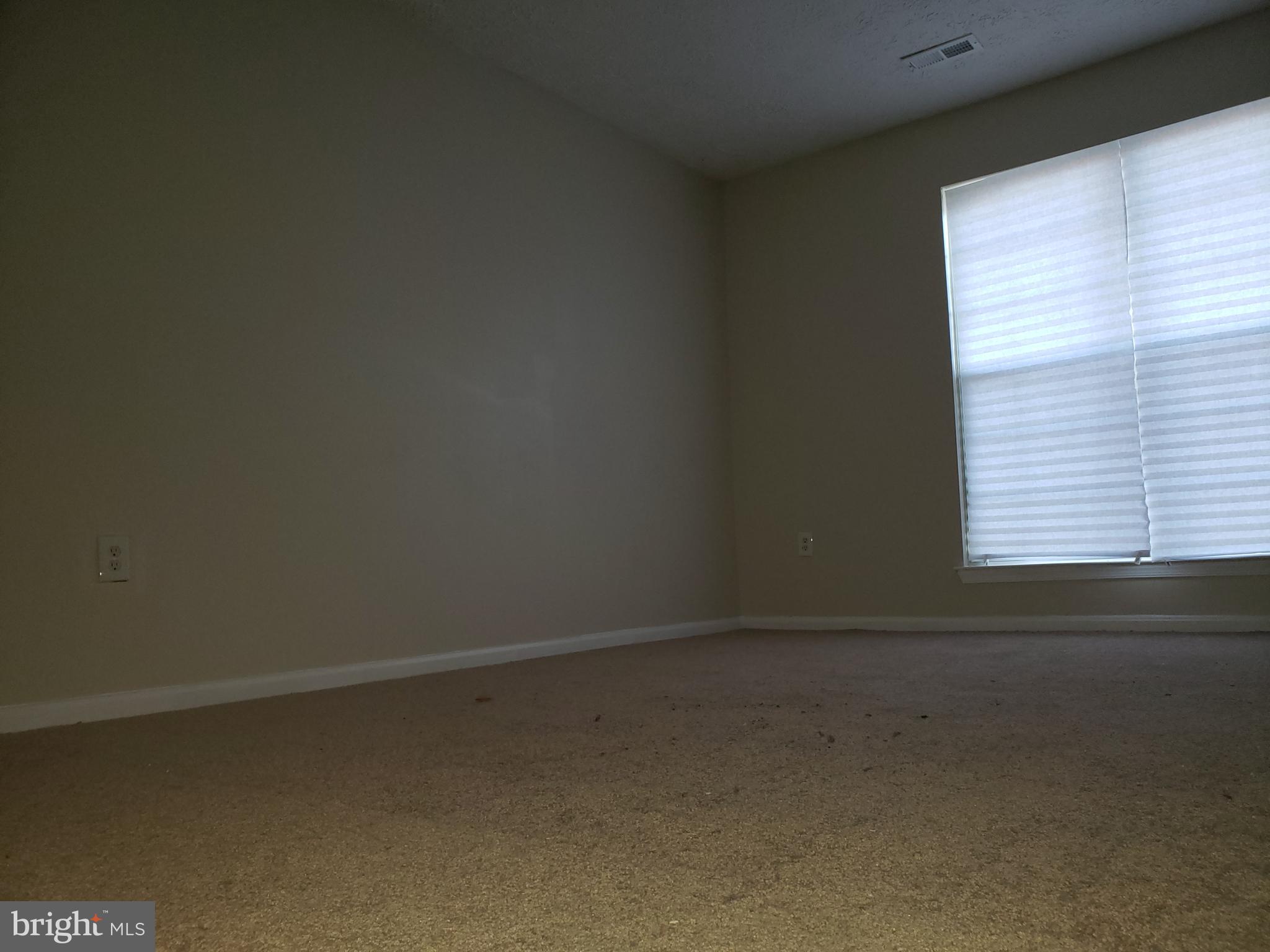 ROSECROFT VILLAGE PLAT T - Residential Lease