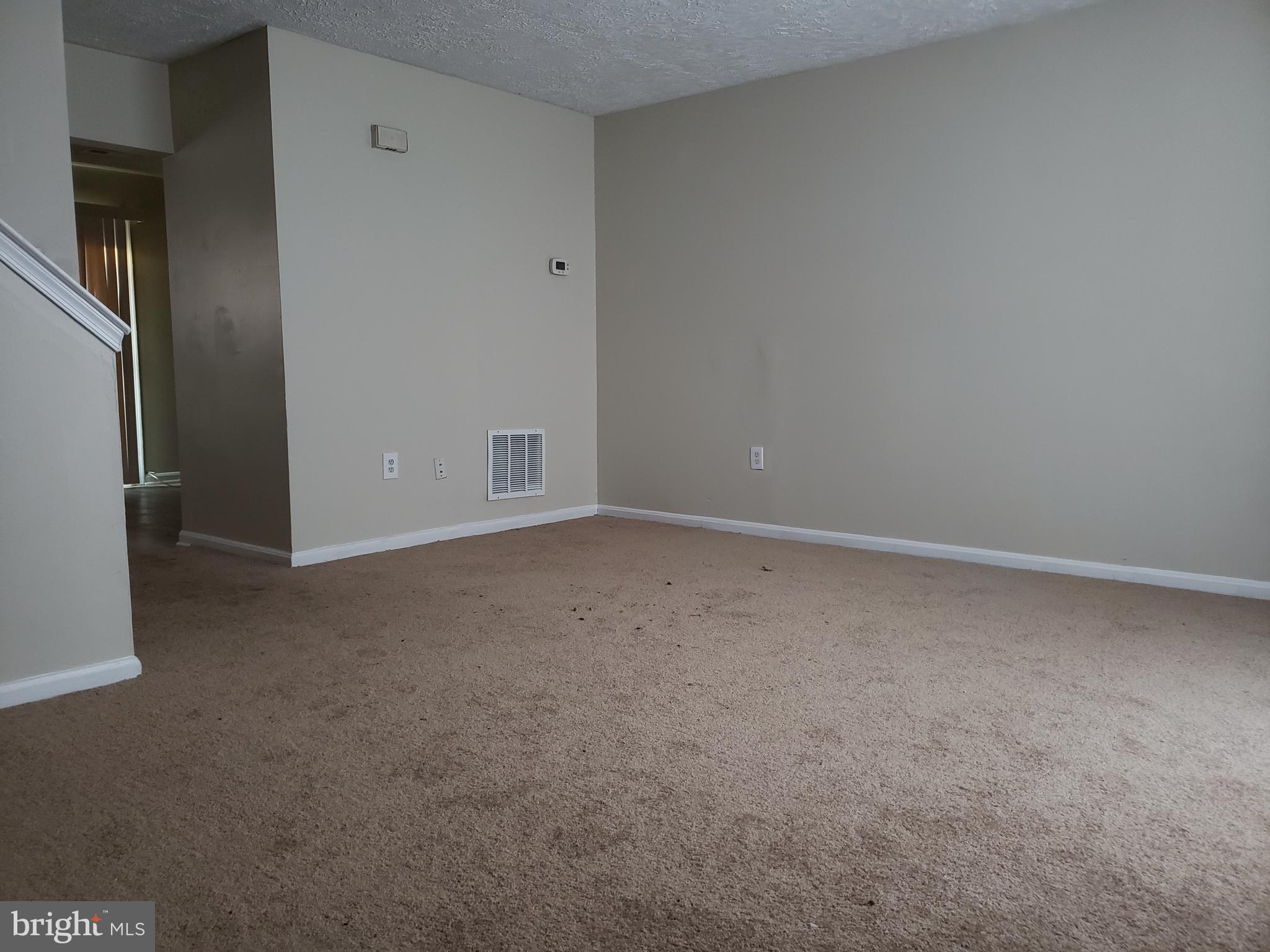 ROSECROFT VILLAGE PLAT T - Residential Lease