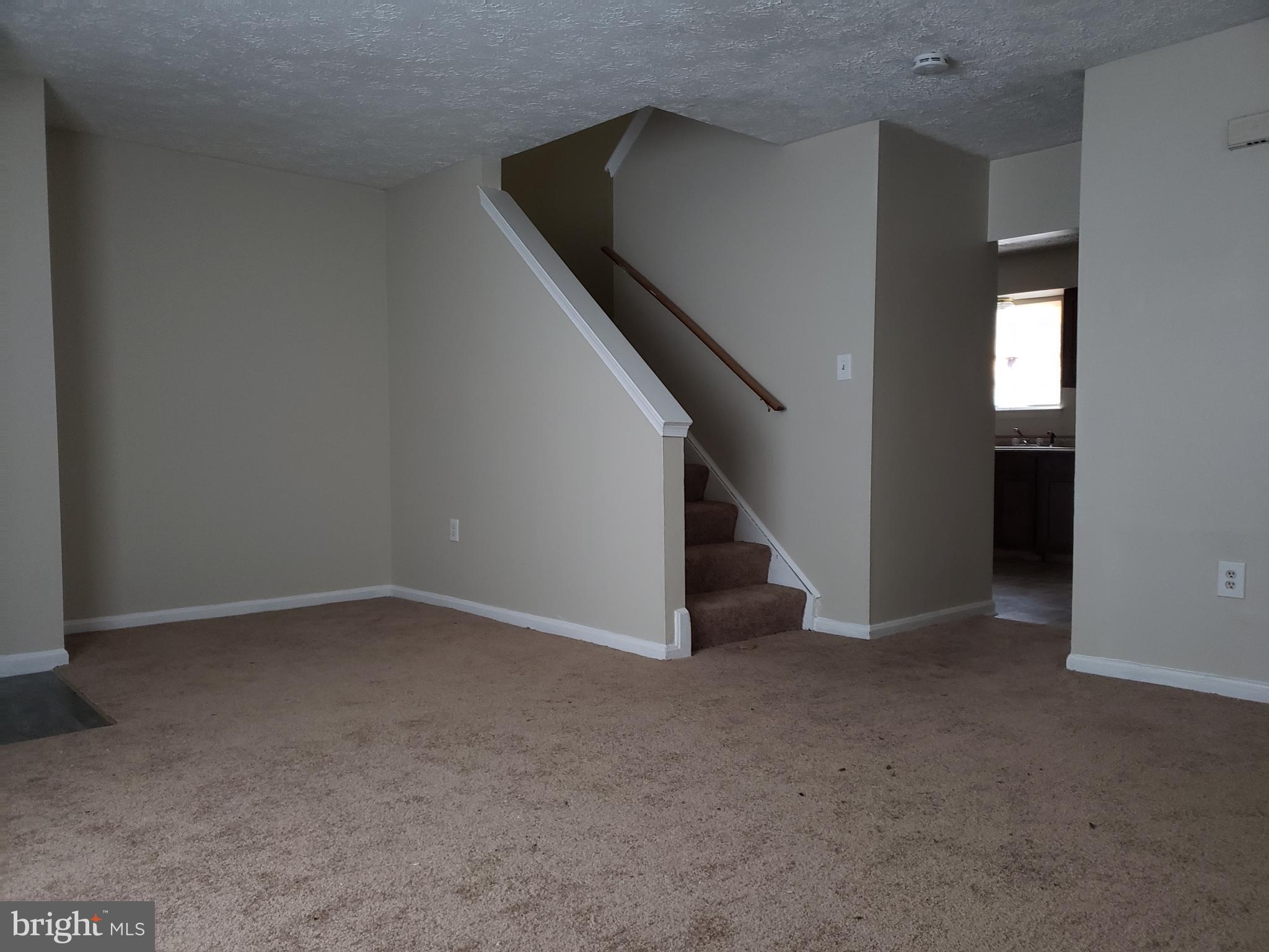 ROSECROFT VILLAGE PLAT T - Residential Lease