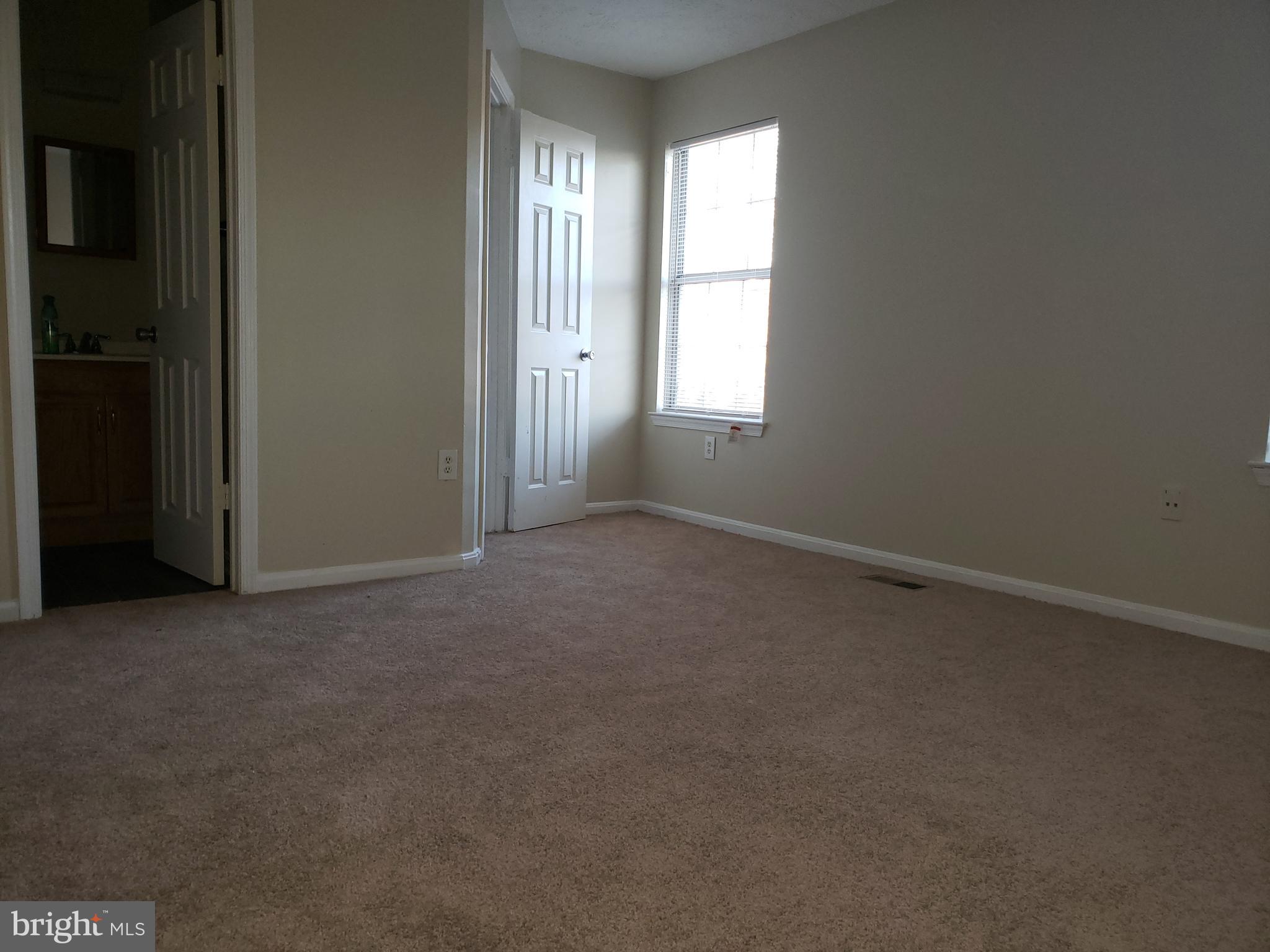 ROSECROFT VILLAGE PLAT T - Residential Lease