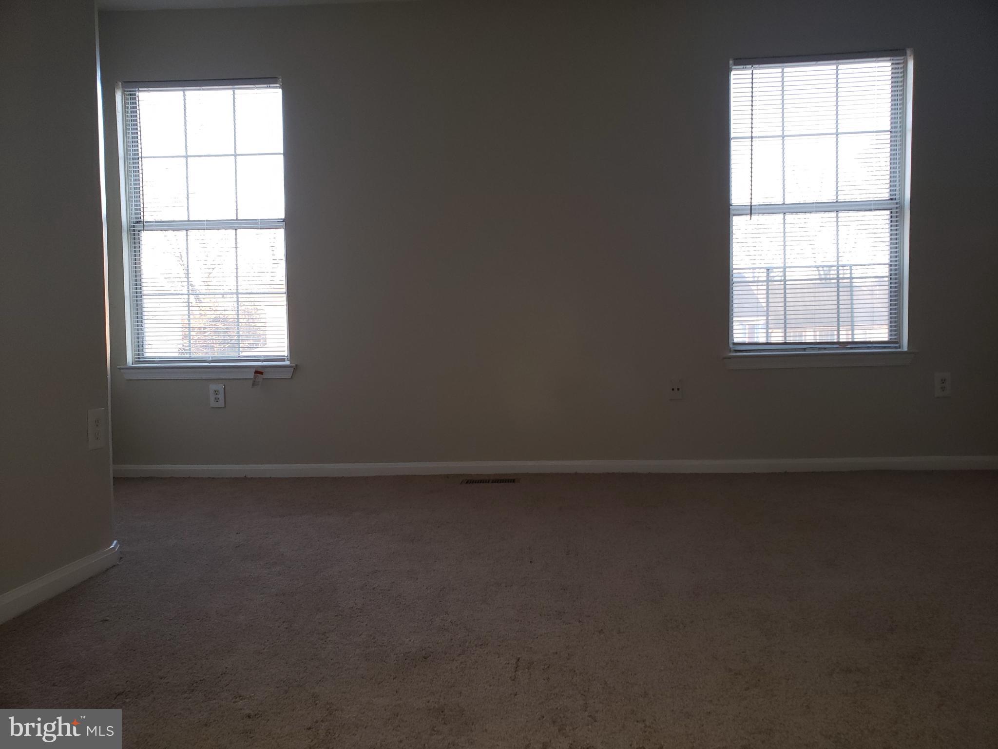 ROSECROFT VILLAGE PLAT T - Residential Lease