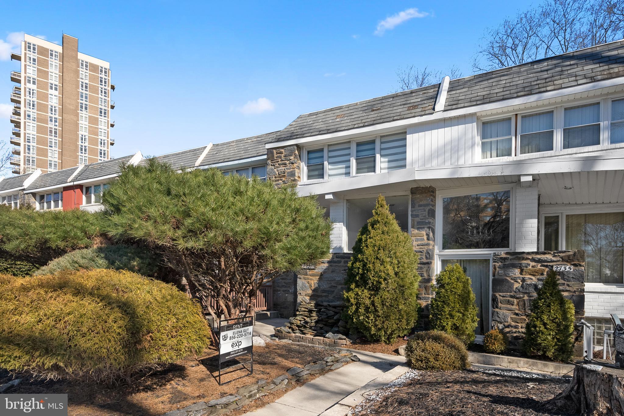 WYNNEFIELD HEIGHTS - Residential Lease