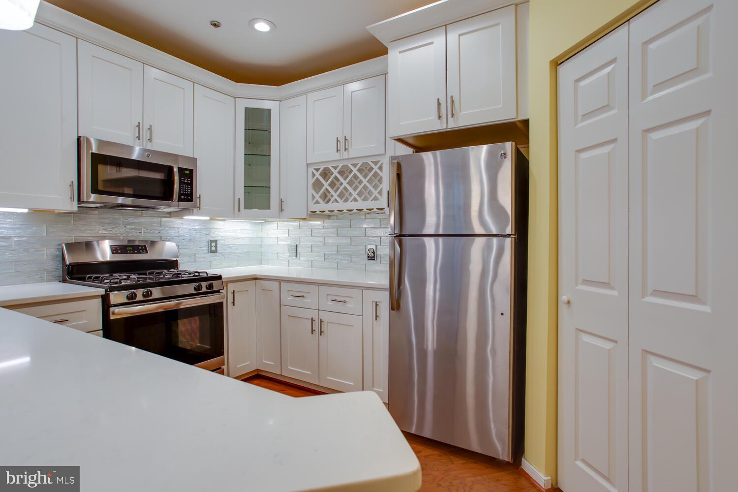 1625 INTERNATIONAL DRIVE 116