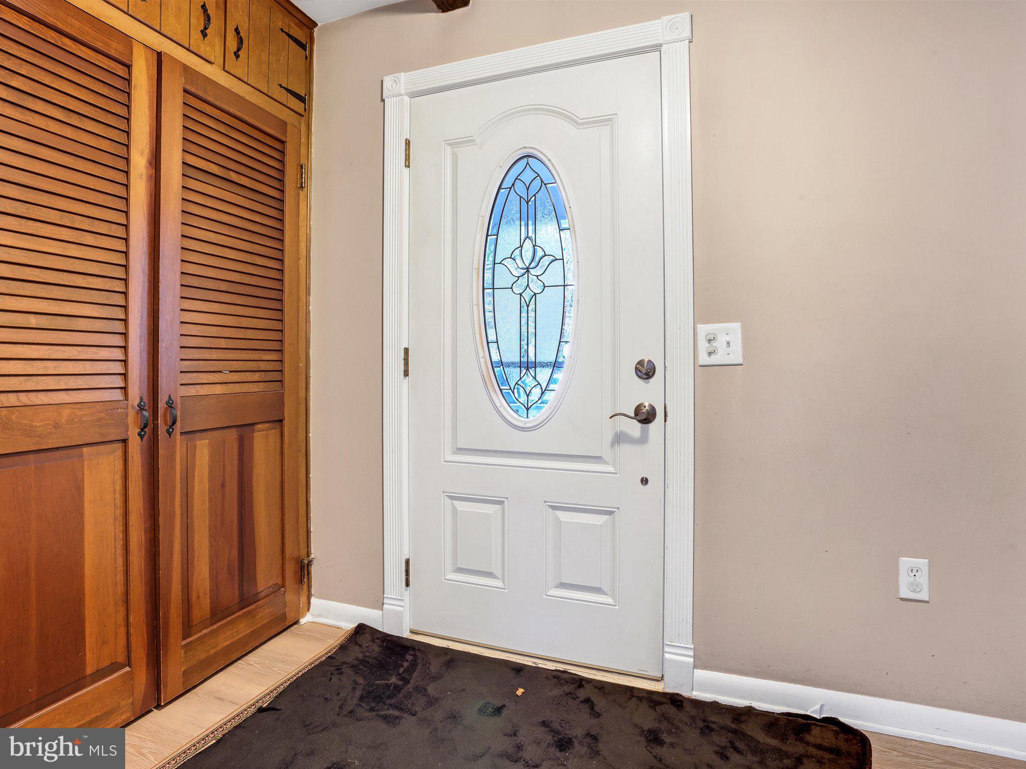 WALNICK MANOR - Residential