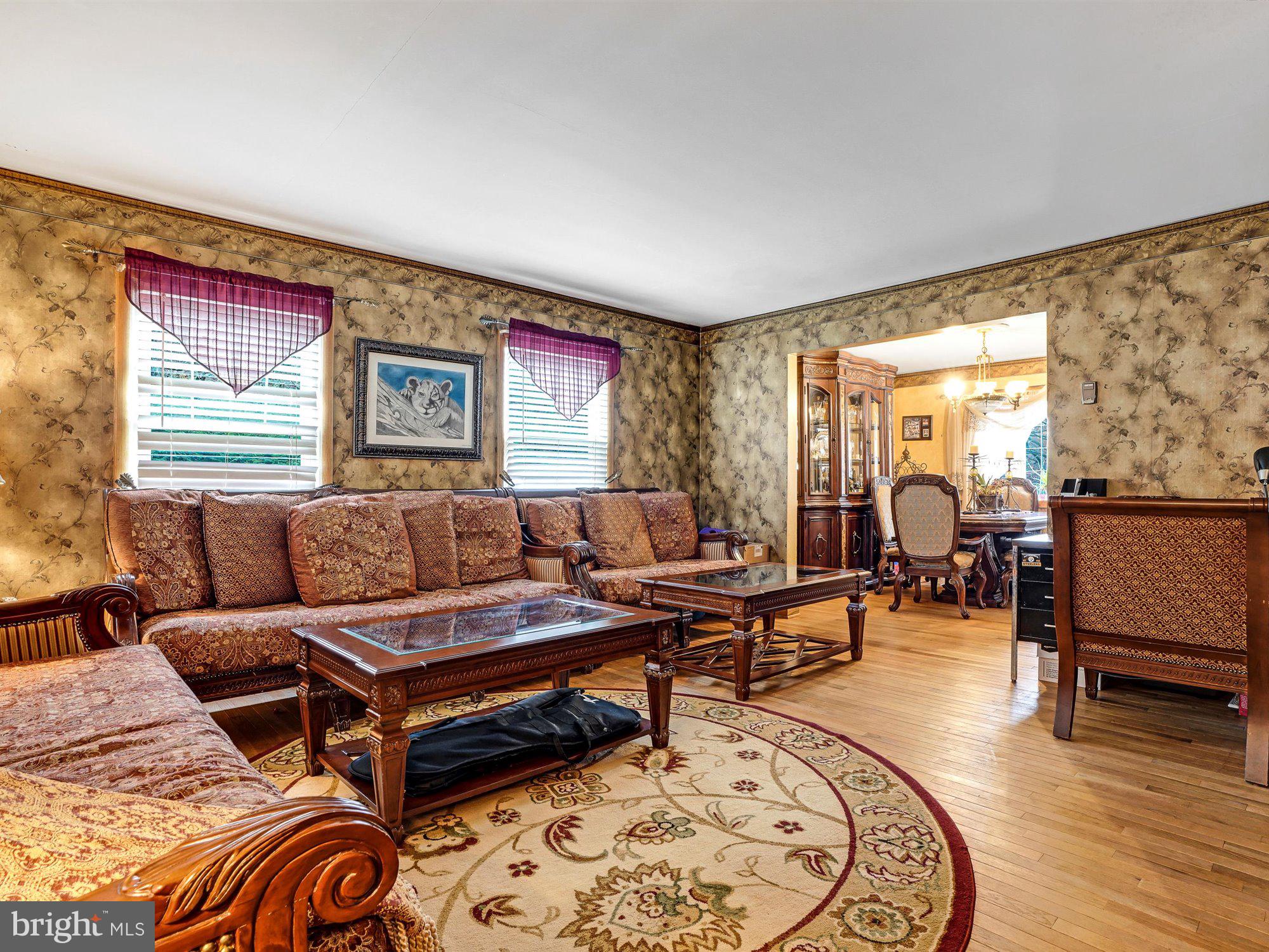 WALNICK MANOR - Residential