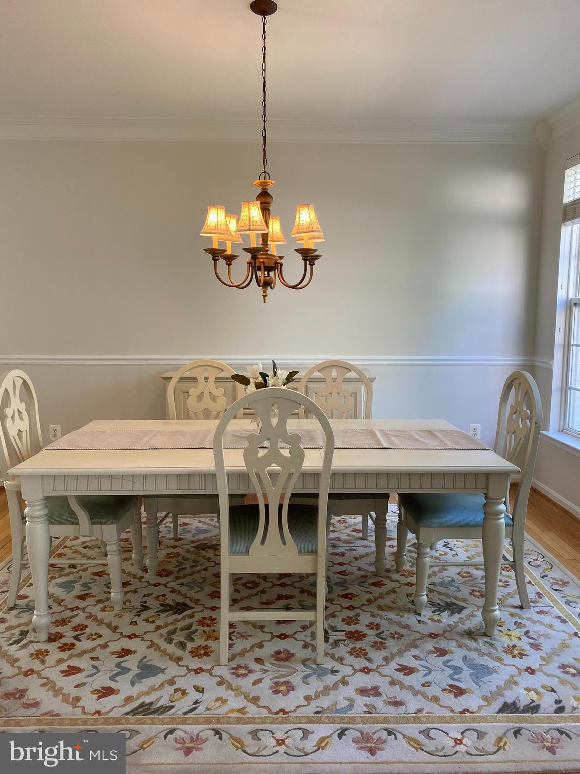 ROUND HILL - Residential