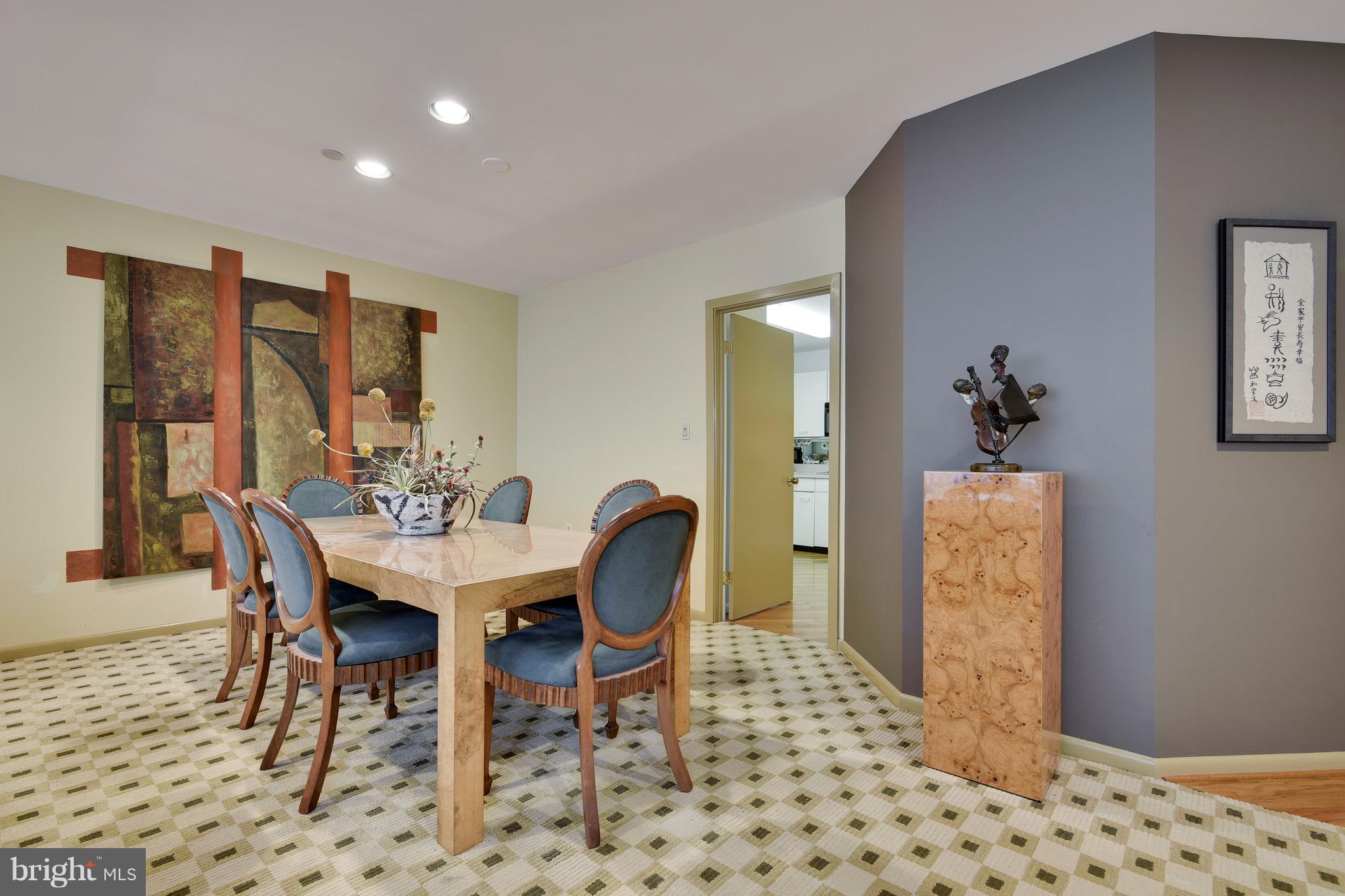 PAVILION IN THE PARK - Residential